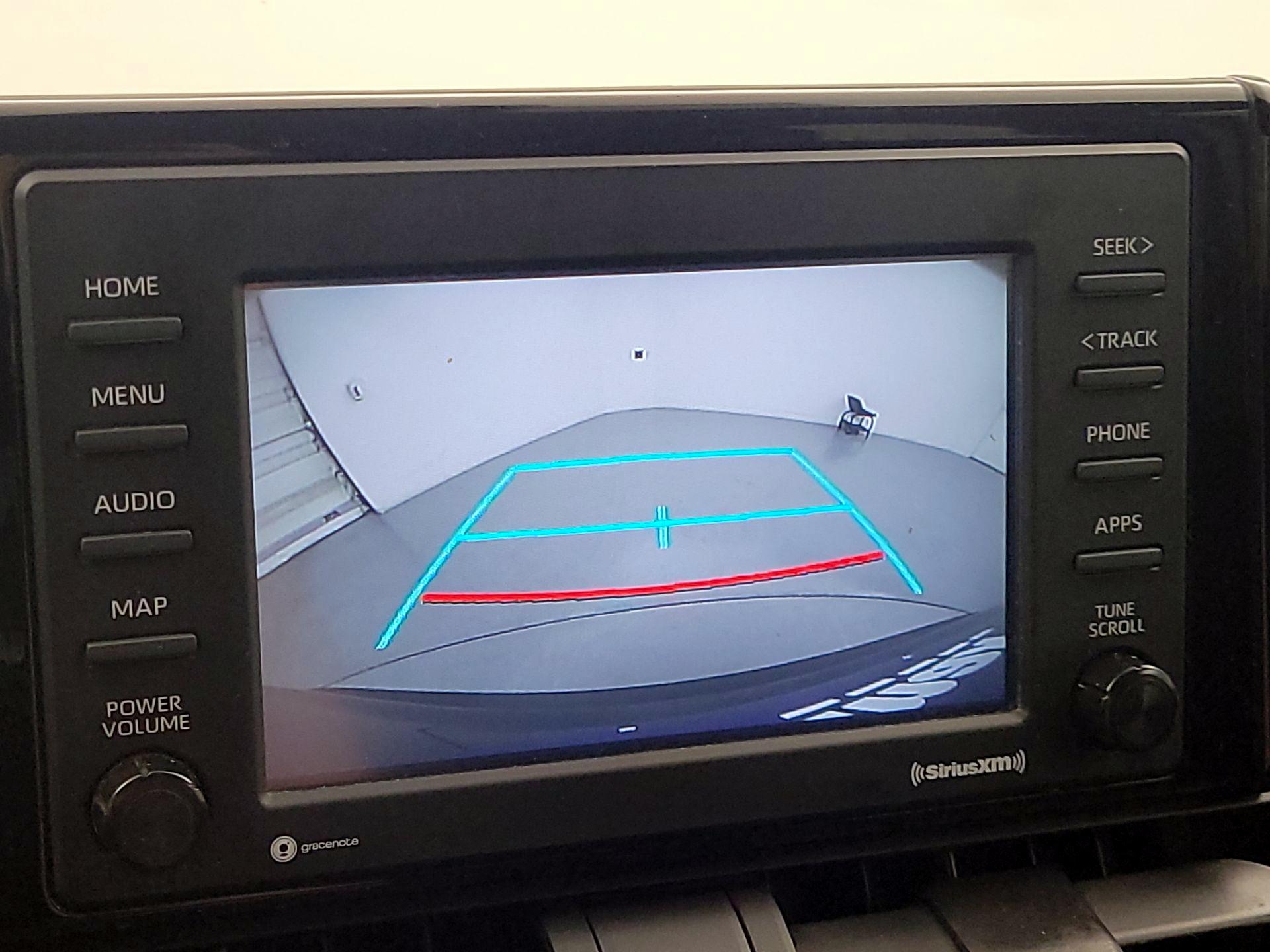 Thumbnail: 2020 Toyota RAV4 - 15