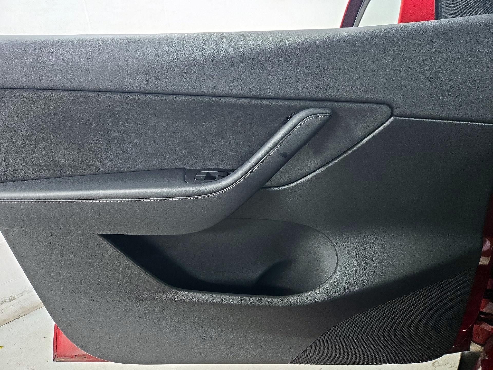 Thumbnail: 2022 Tesla Model Y - 12