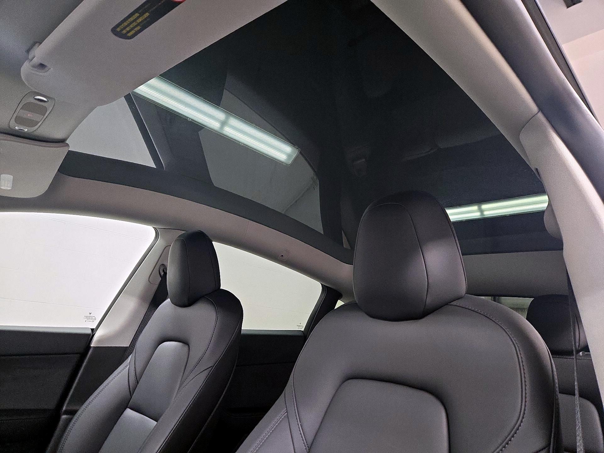 Thumbnail: 2022 Tesla Model Y - 18