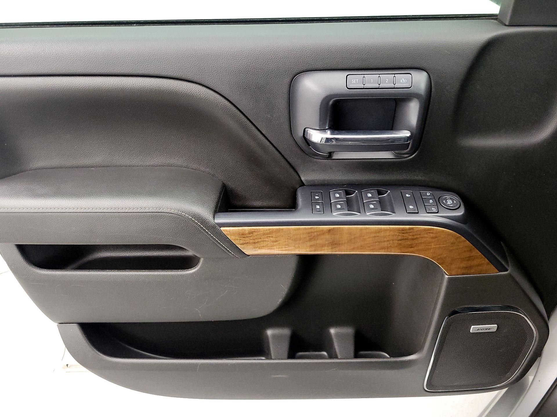 Thumbnail: 2015 Chevrolet Silverado 1500 - 12