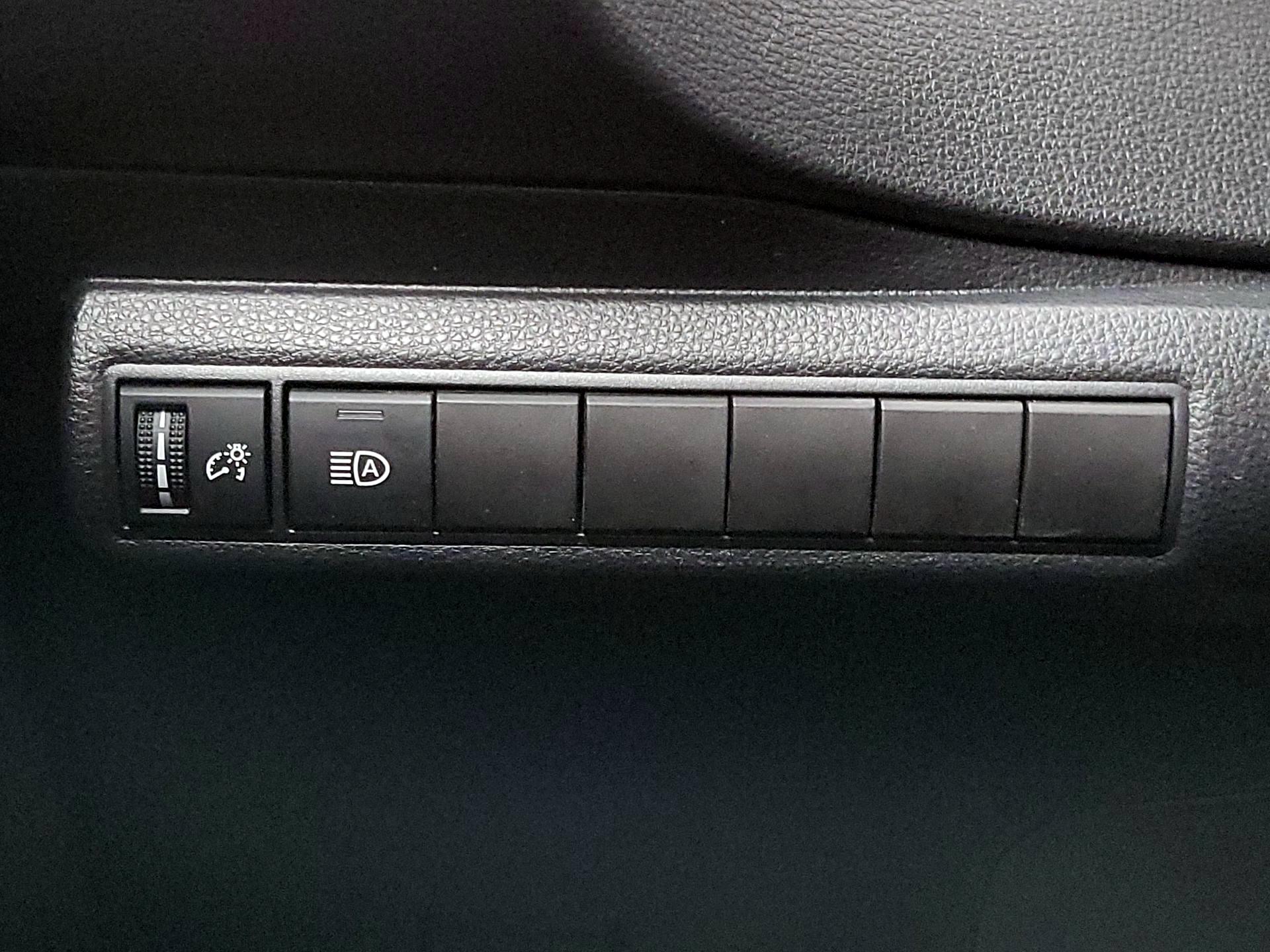 Thumbnail: 2022 Toyota Corolla - 13