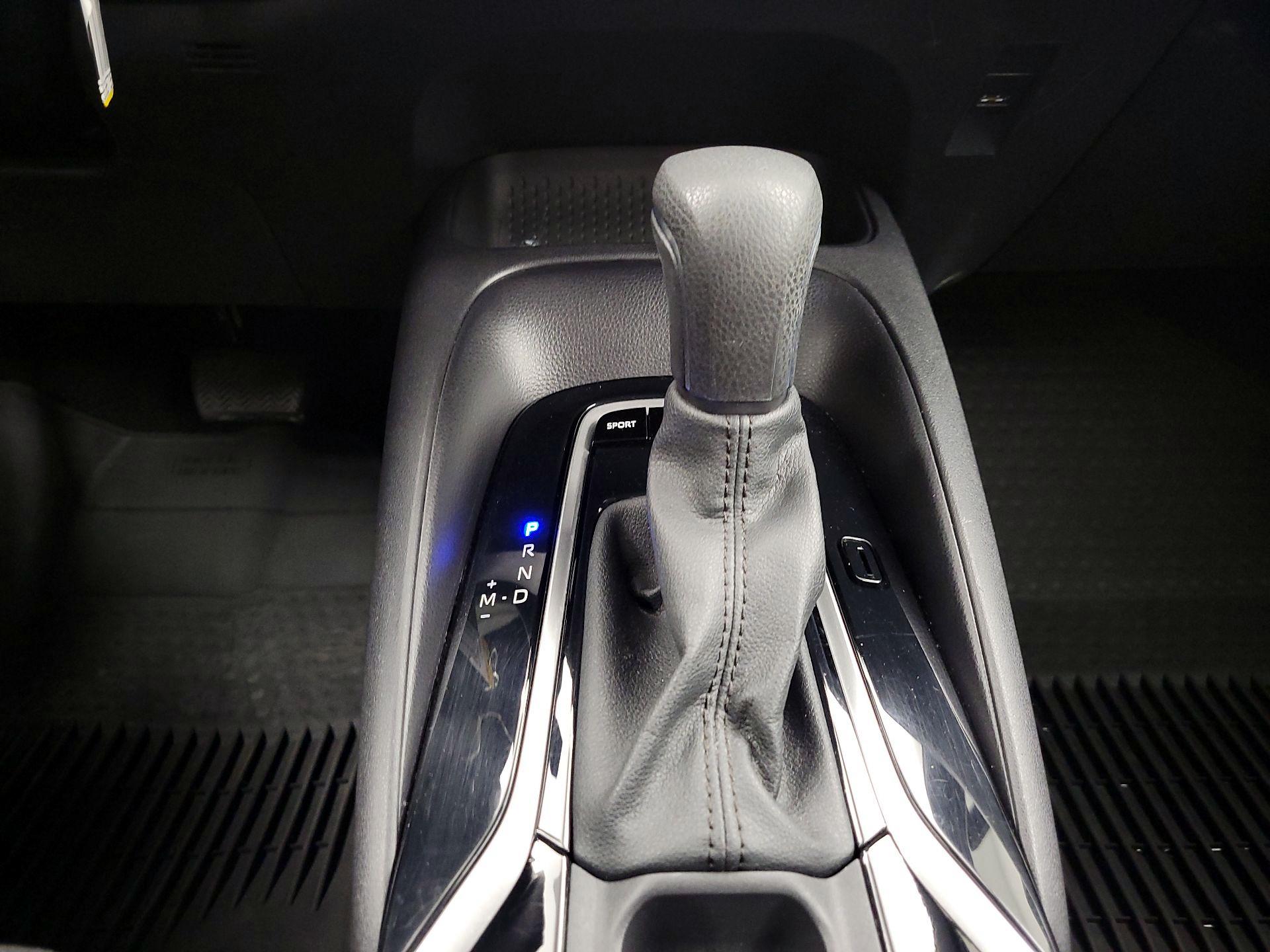 Thumbnail: 2022 Toyota Corolla - 18