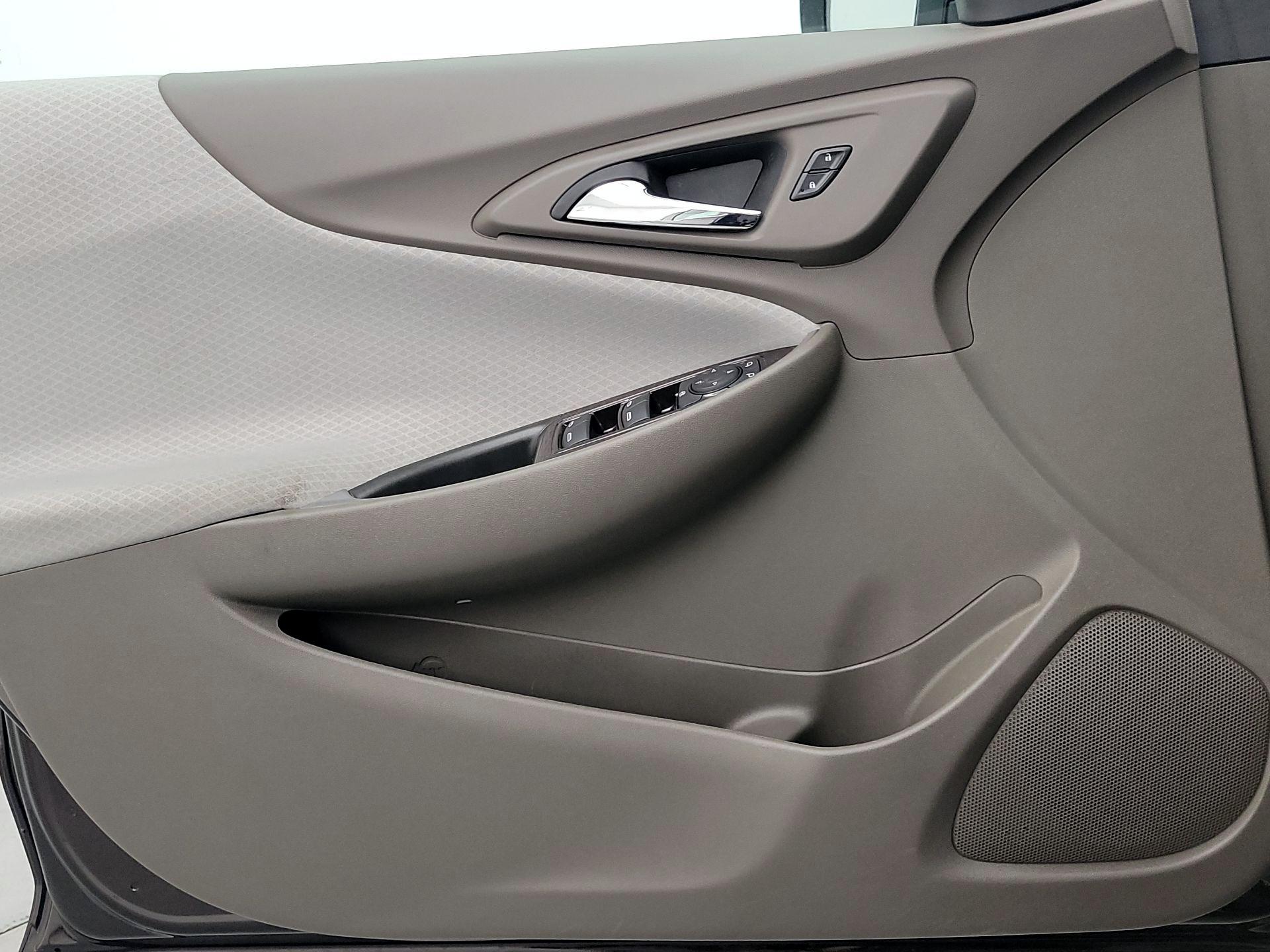 Thumbnail: 2020 Chevrolet Malibu - 12