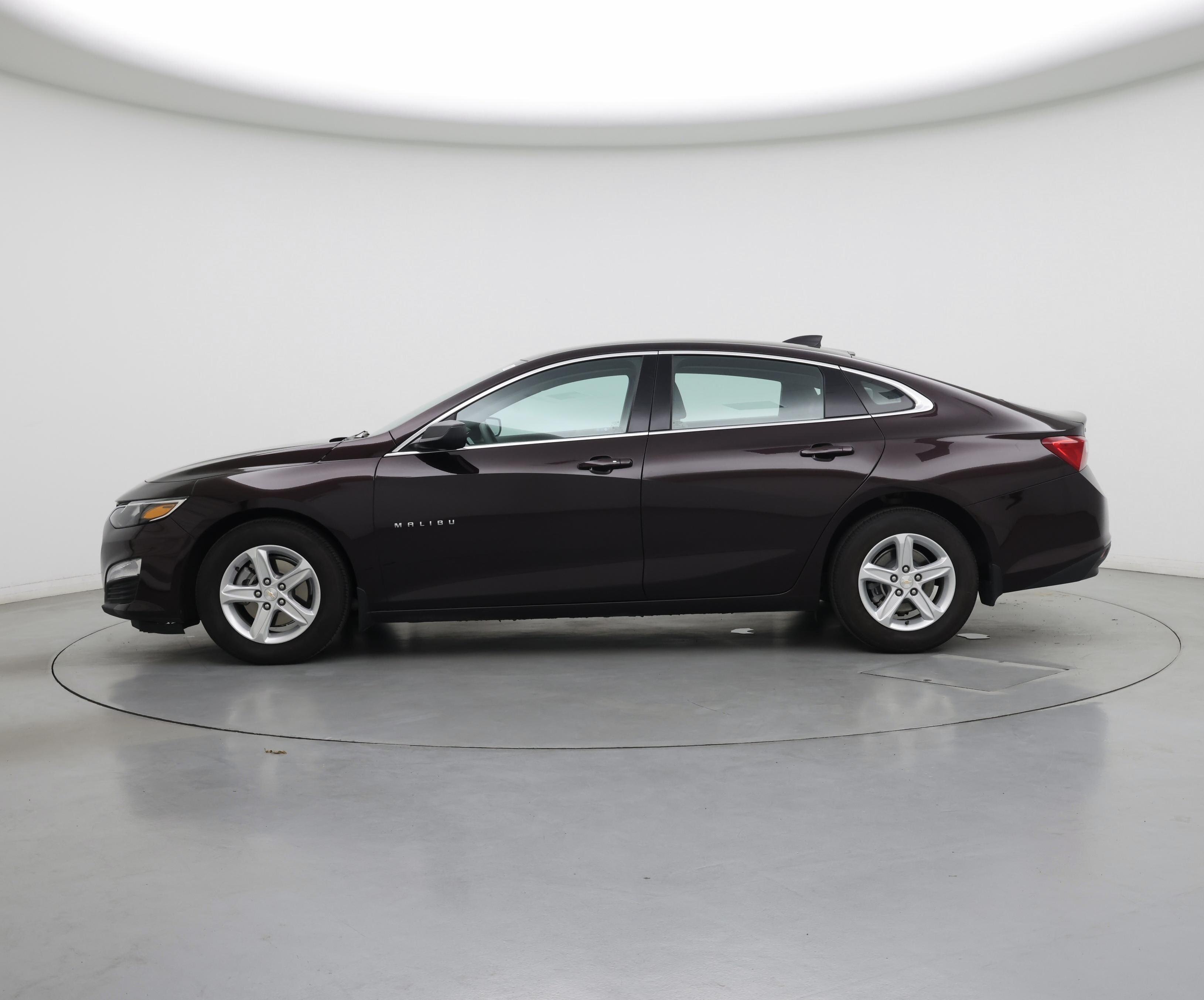 Thumbnail: 2020 Chevrolet Malibu - 3
