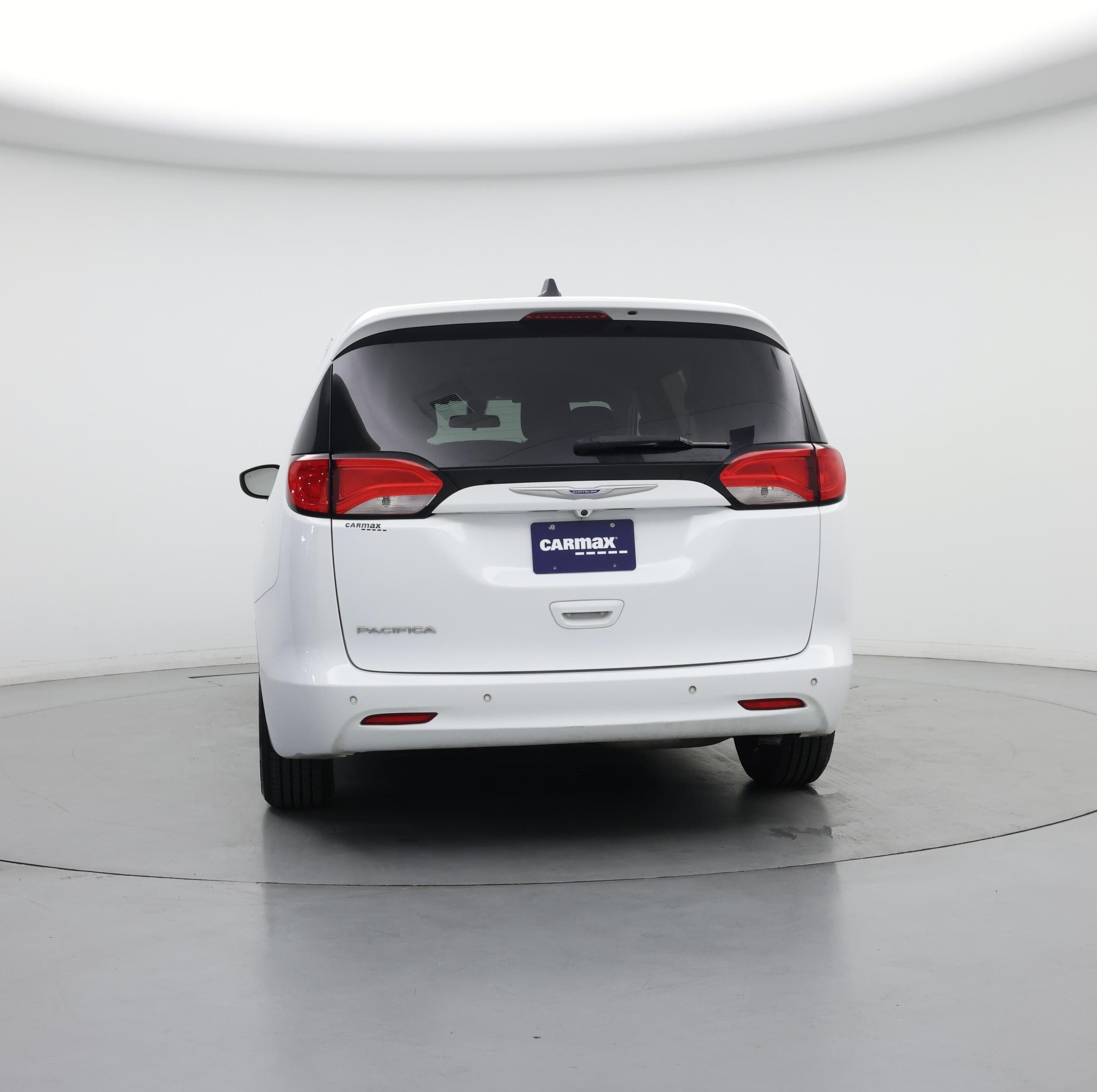 Thumbnail: 2018 Chrysler Pacifica - 6