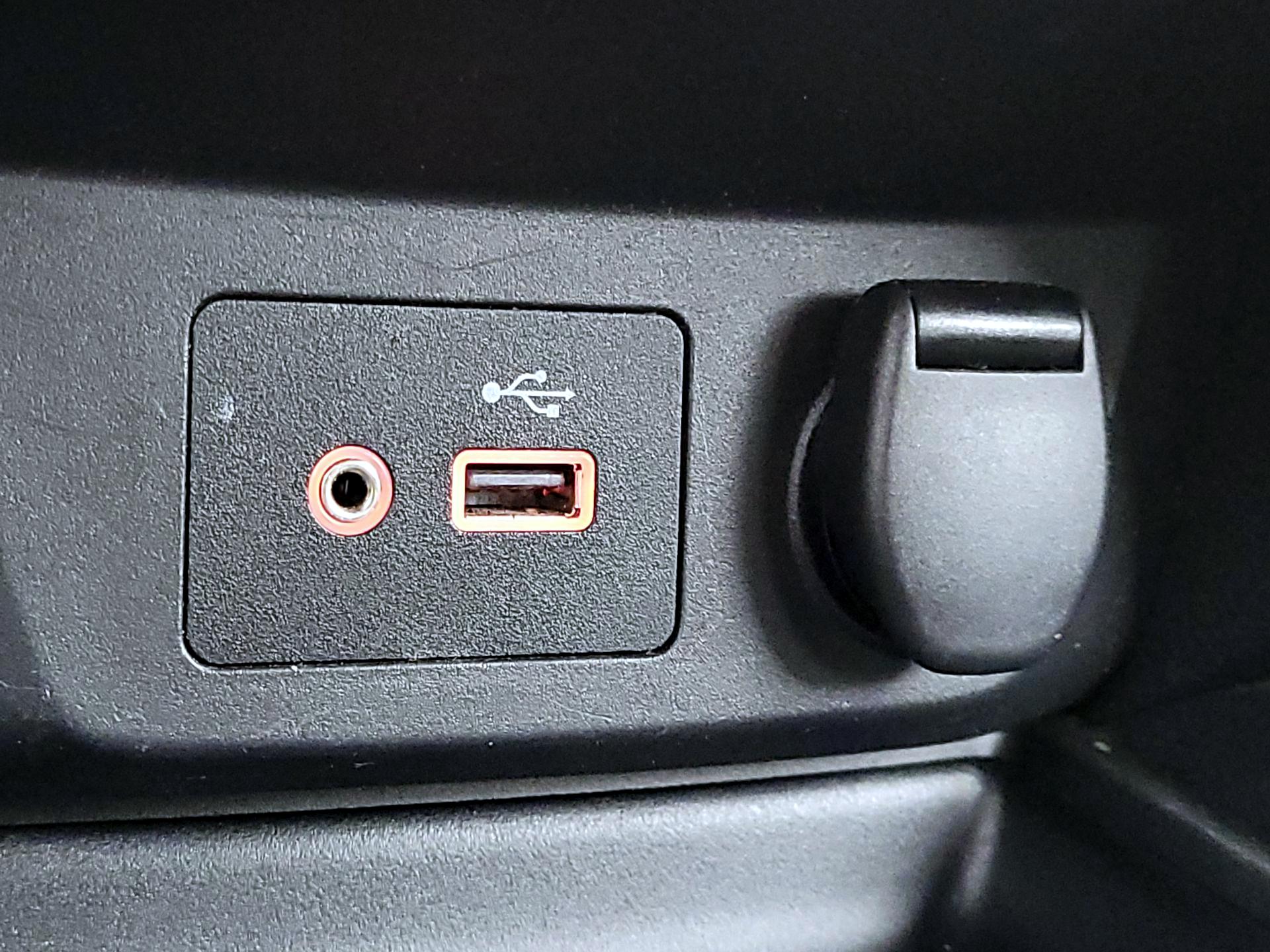 Thumbnail: 2018 Nissan Rogue - 18