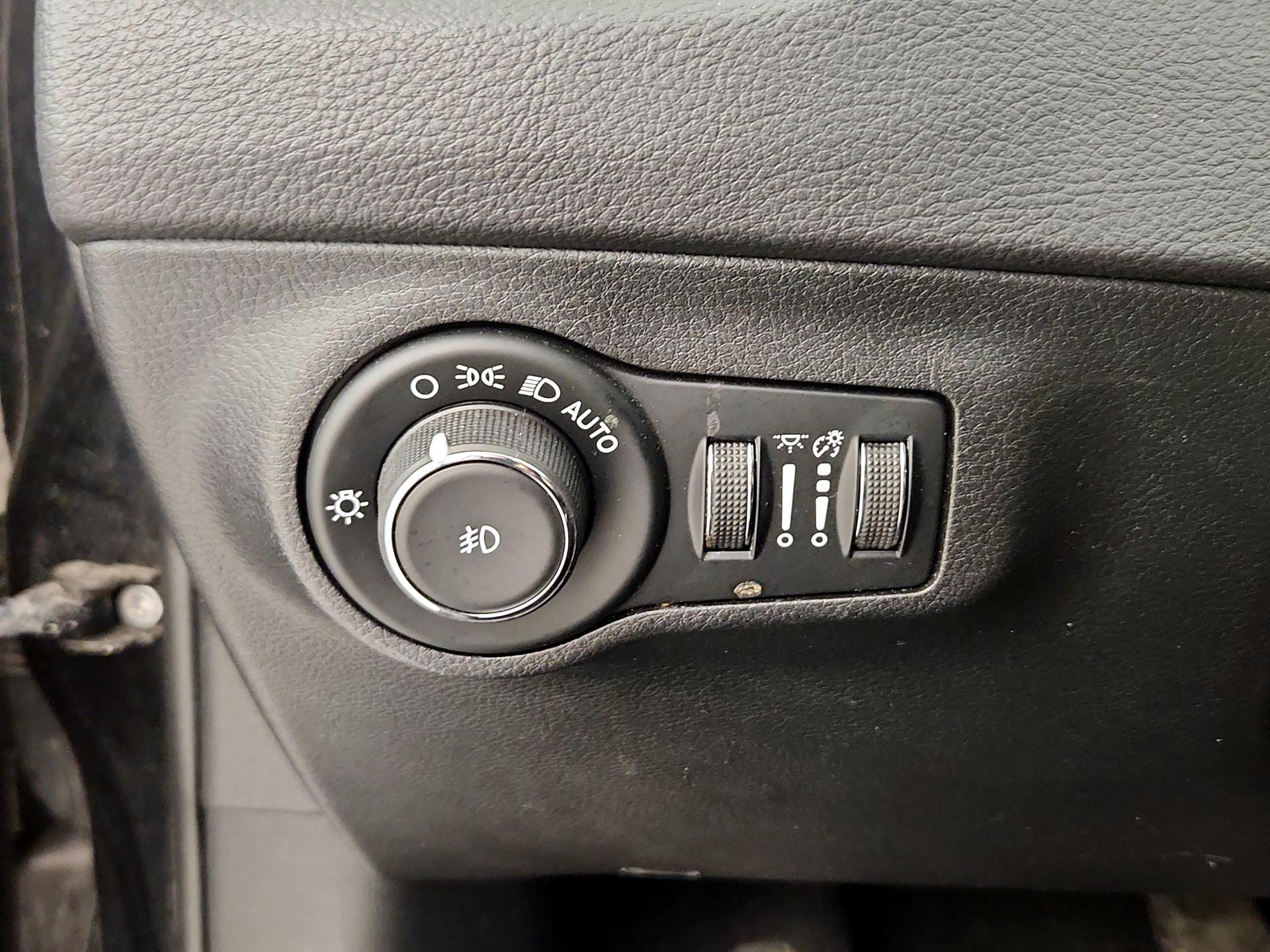 Thumbnail: 2019 Jeep Compass - 13