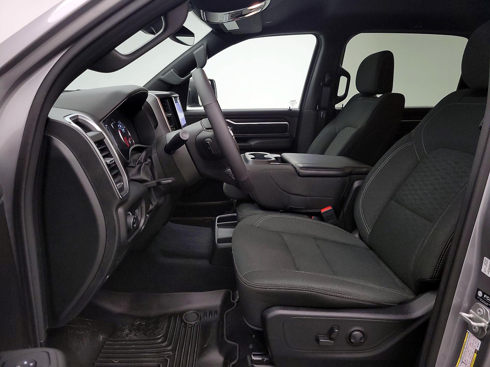 Thumbnail: 2025 RAM 1500 - 11