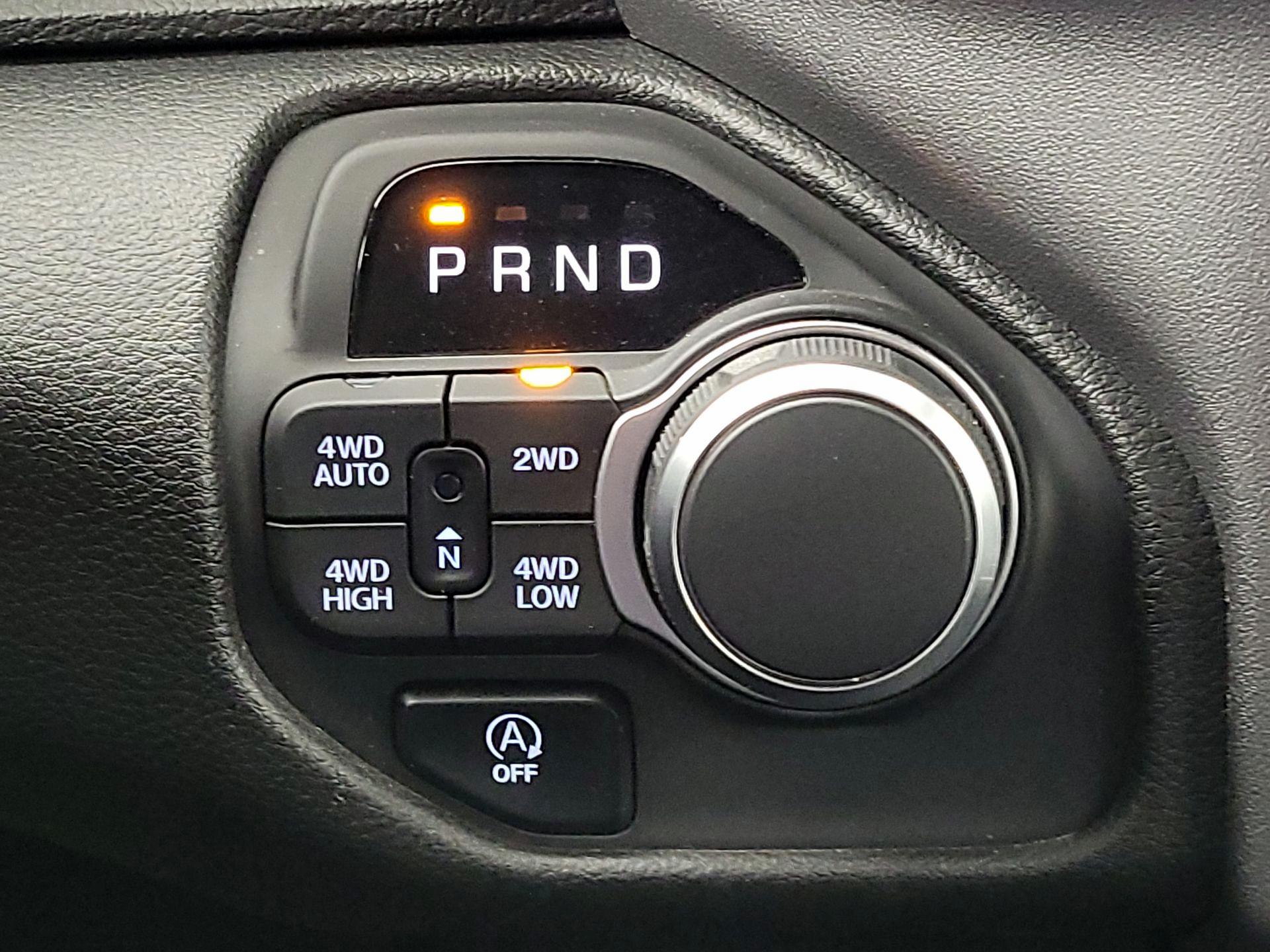 Thumbnail: 2025 RAM 1500 - 17