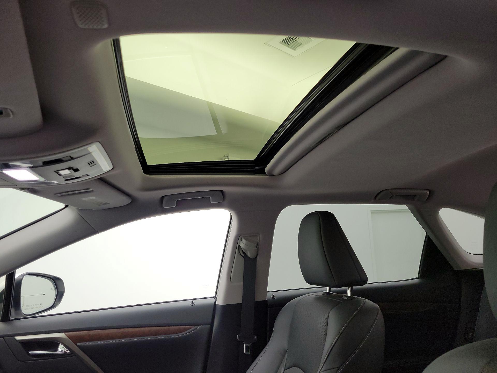 Thumbnail: 2021 Lexus RX - 20