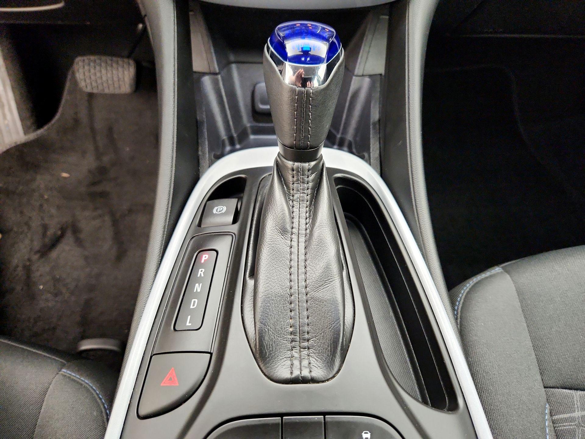 Thumbnail: 2017 Chevrolet Volt - 17