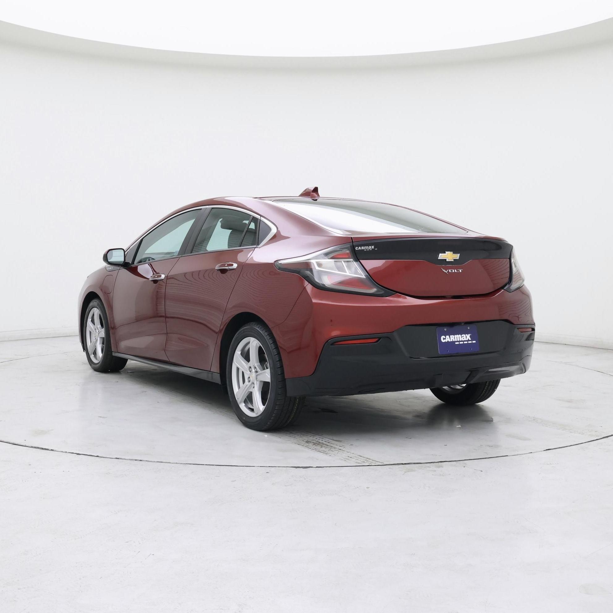 Thumbnail: 2017 Chevrolet Volt - 2