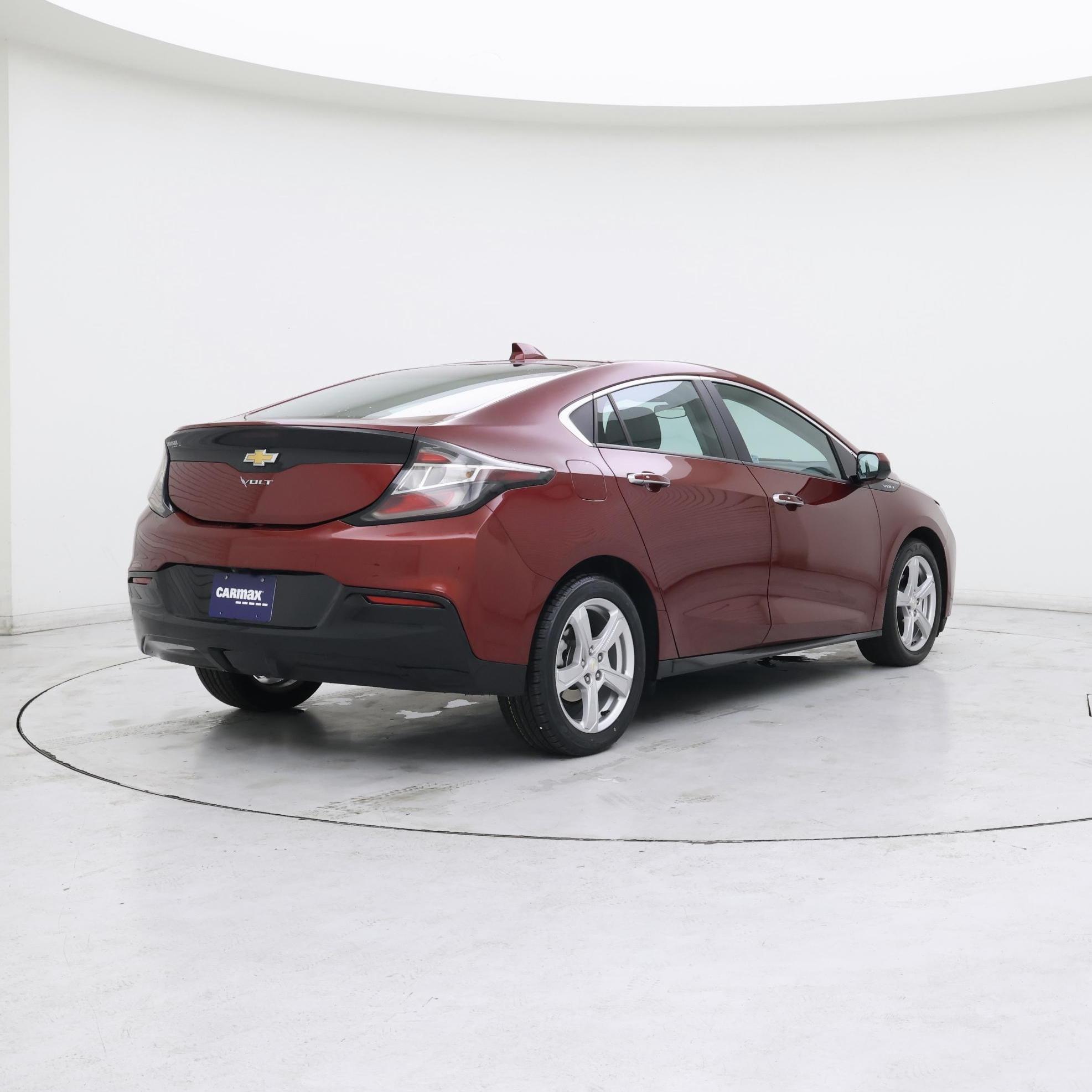 Thumbnail: 2017 Chevrolet Volt - 8