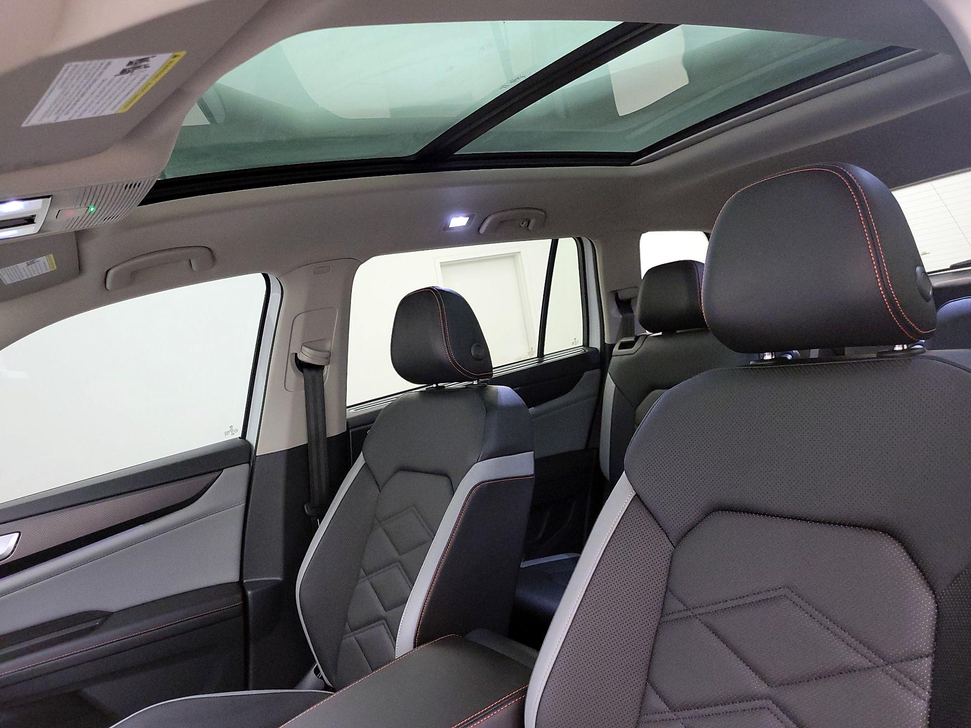 Thumbnail: 2024 Volkswagen Atlas - 19