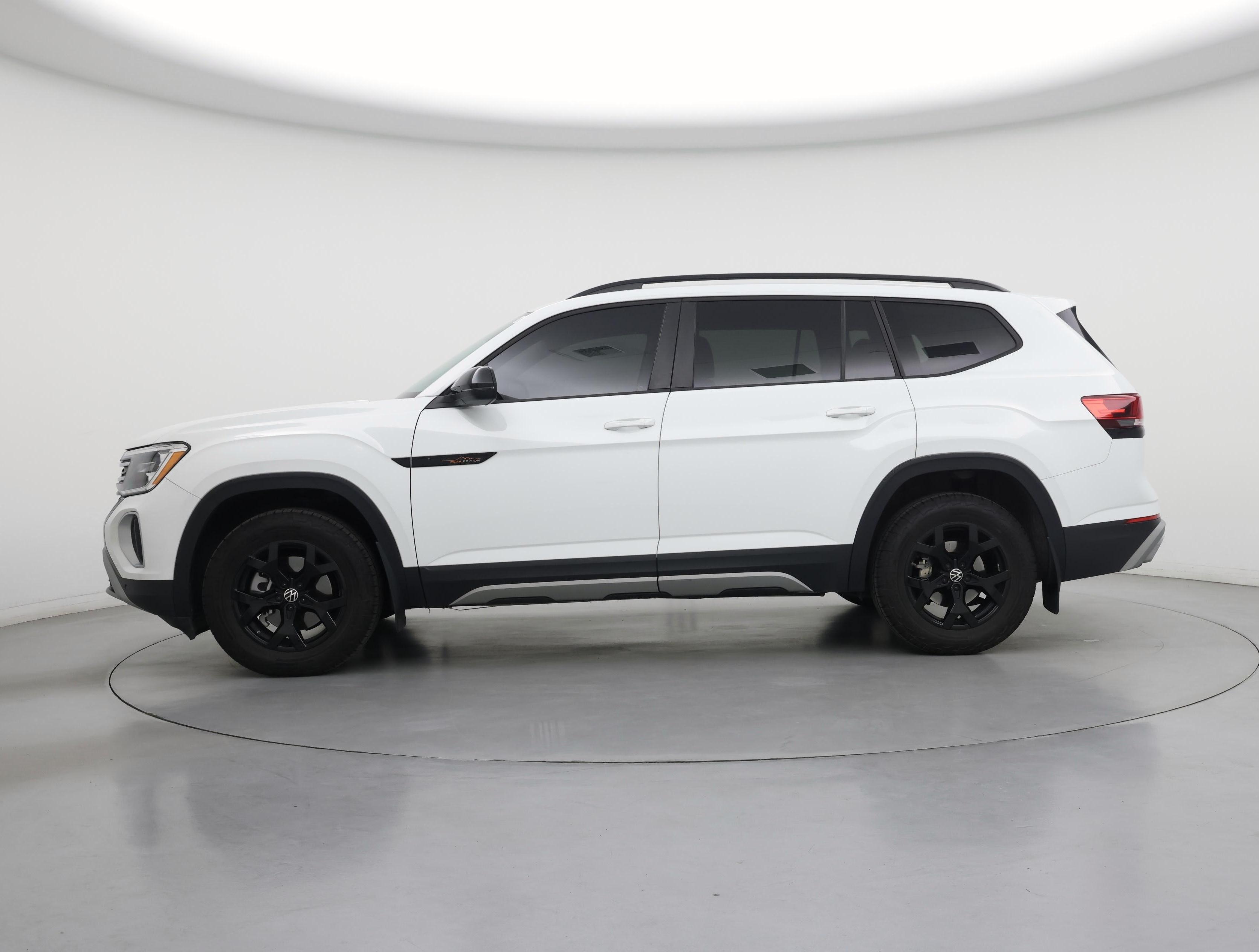 Thumbnail: 2024 Volkswagen Atlas - 3