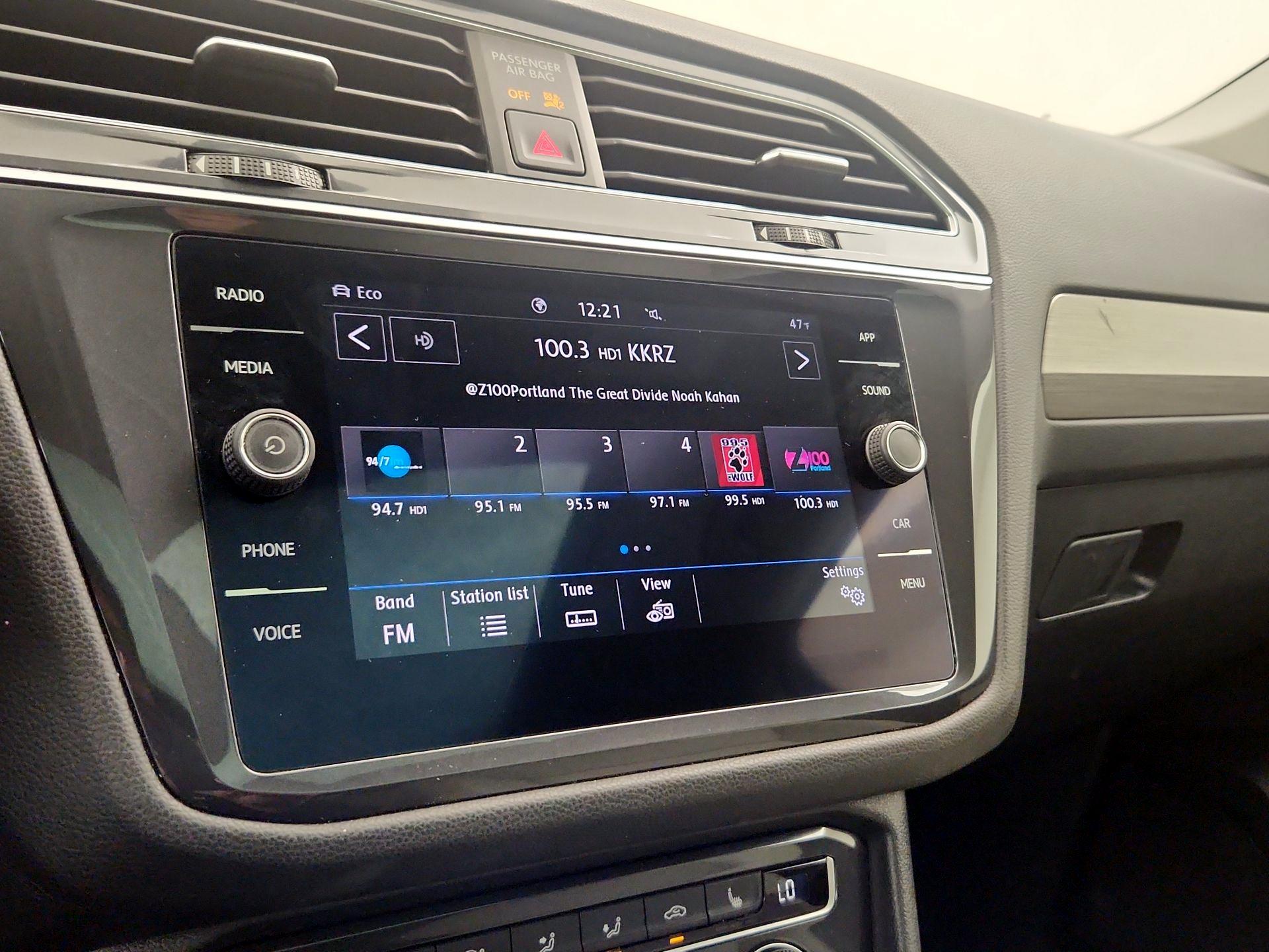 Thumbnail: 2020 Volkswagen Tiguan - 15