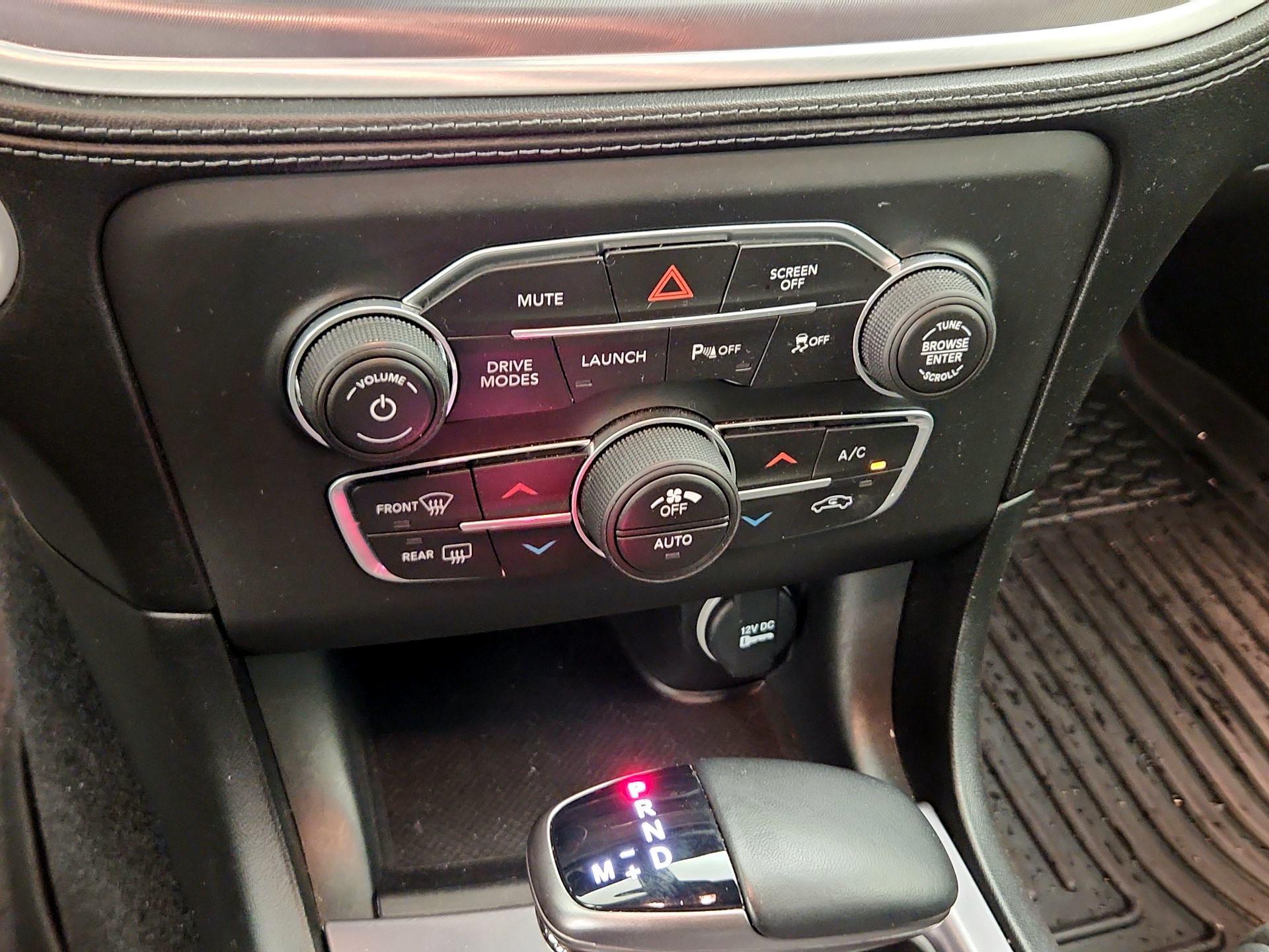 Thumbnail: 2020 Dodge Charger - 16