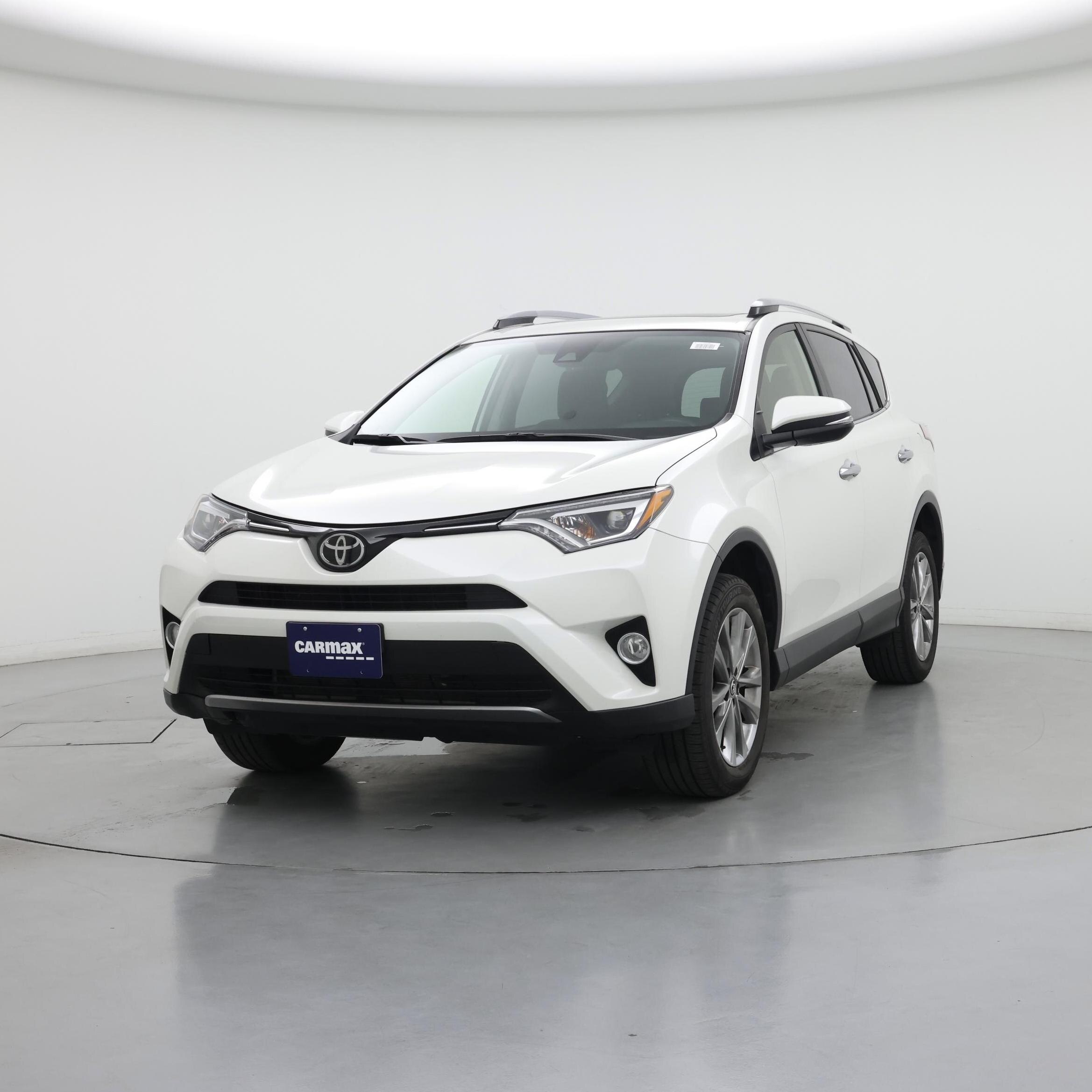 Thumbnail: 2018 Toyota RAV4 - 4