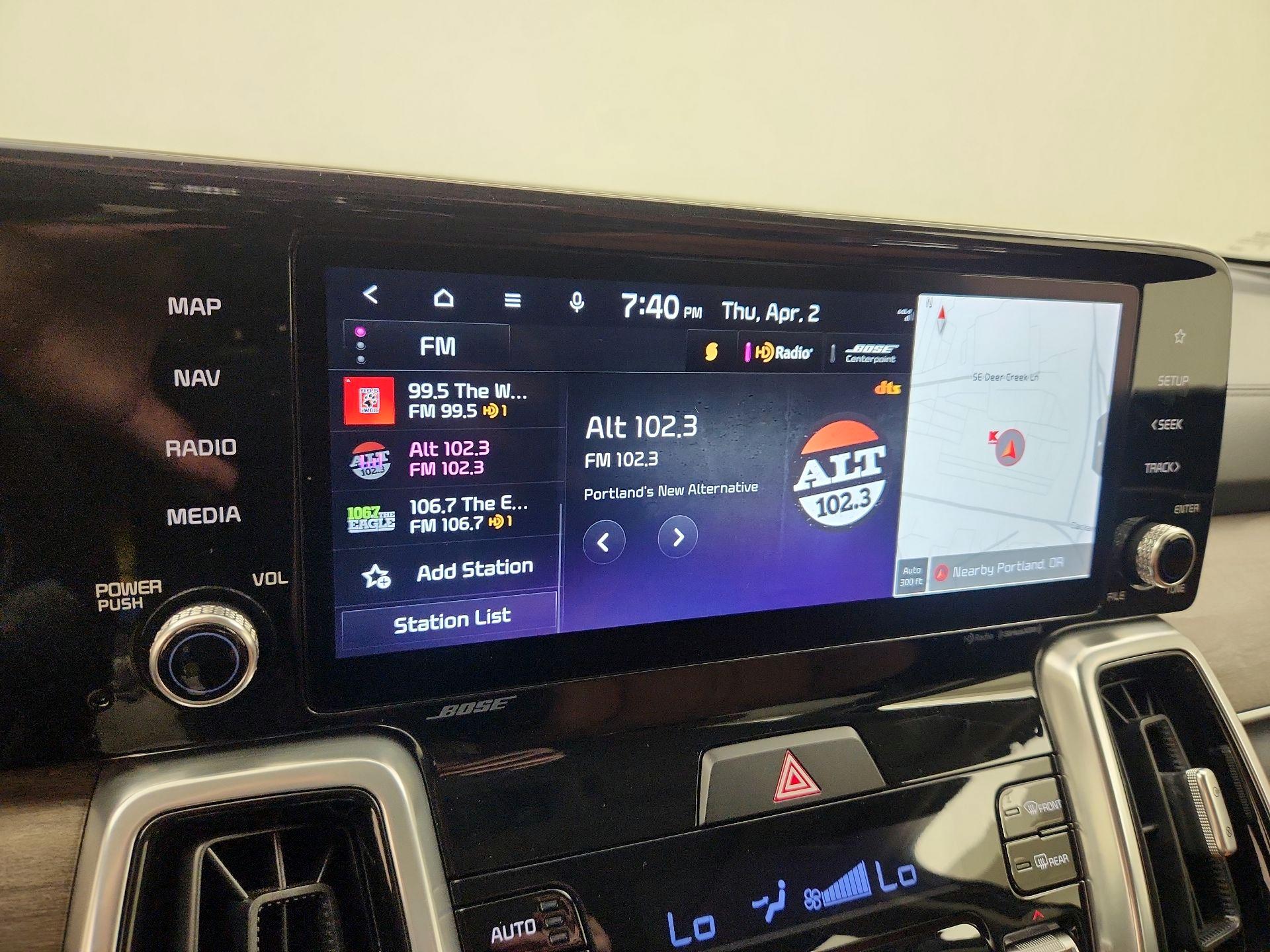 Thumbnail: 2023 Kia Sorento - 16