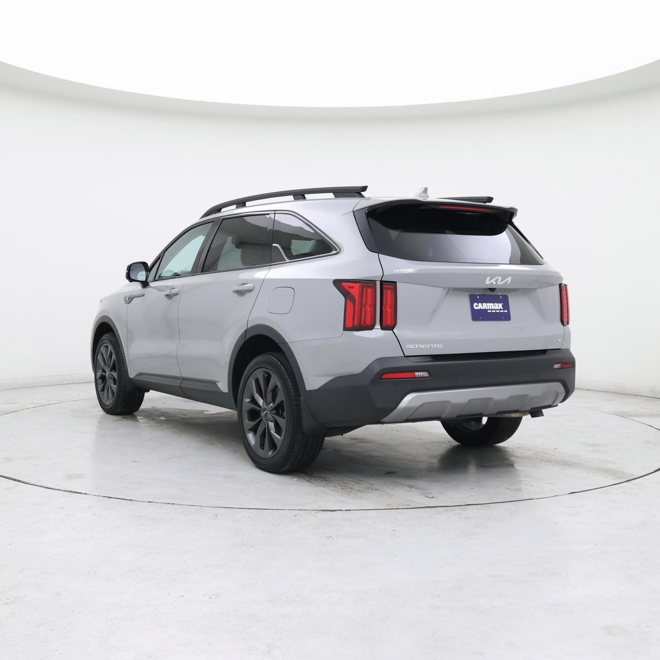 Thumbnail: 2023 Kia Sorento - 2