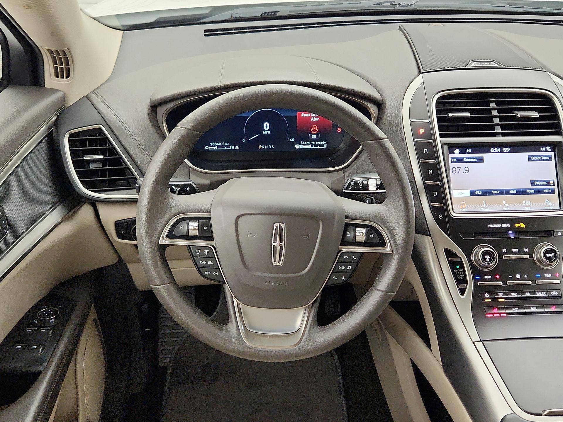Thumbnail: 2019 Lincoln Nautilus - 10