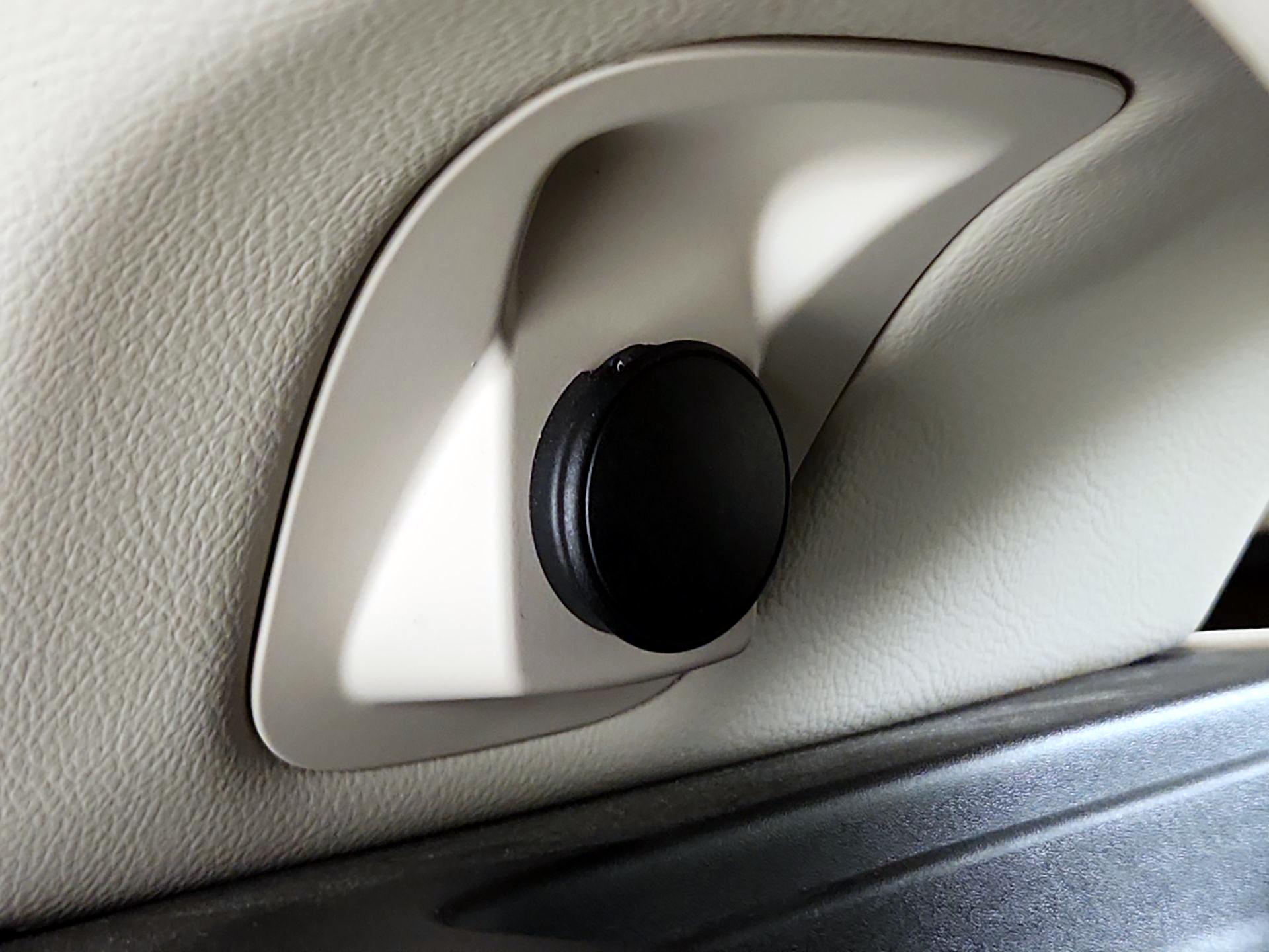 Thumbnail: 2019 Lincoln Nautilus - 18