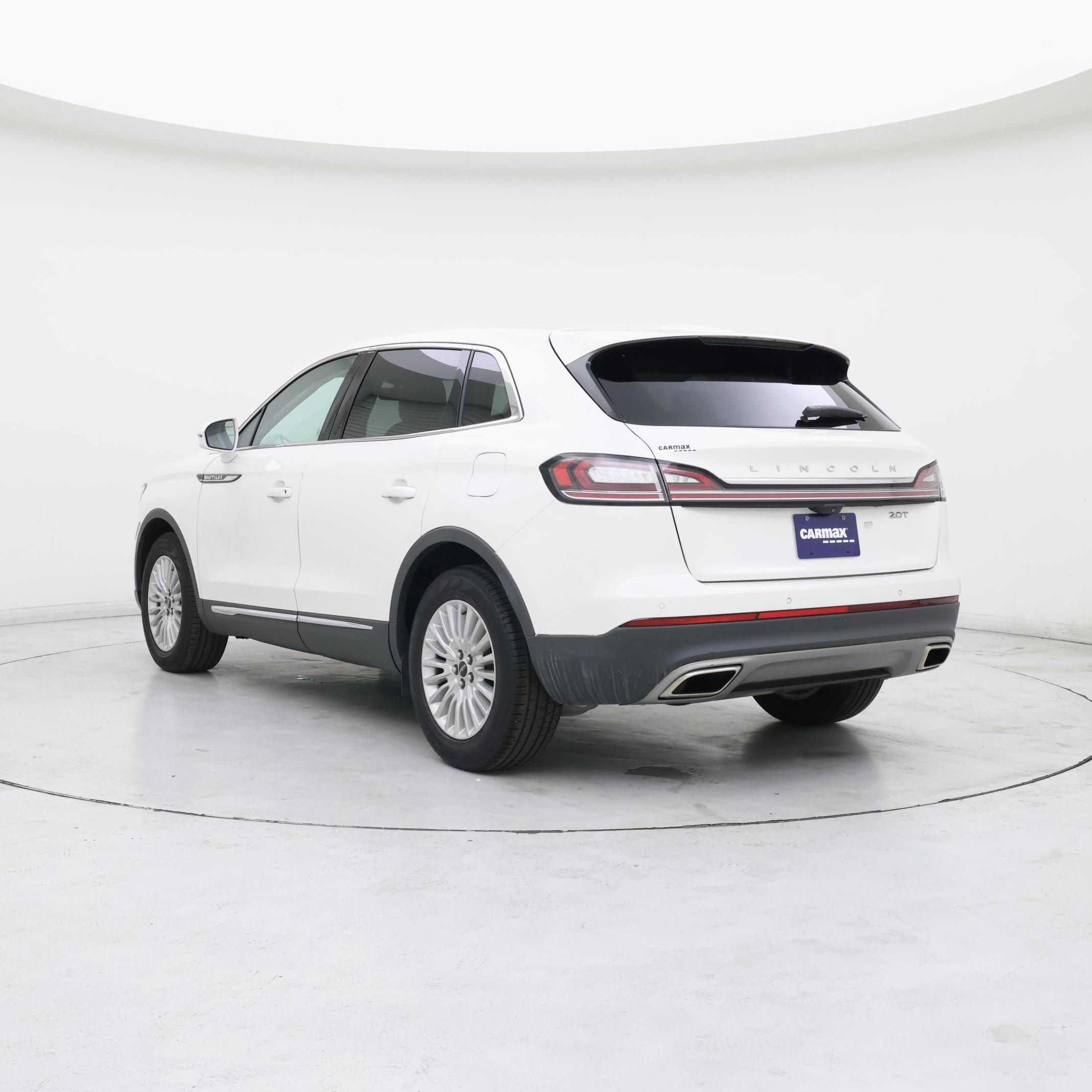 Thumbnail: 2019 Lincoln Nautilus - 2