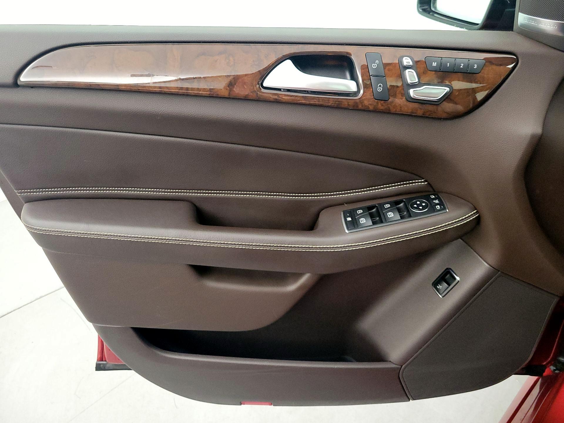 Thumbnail: 2018 Mercedes-Benz GLE - 12