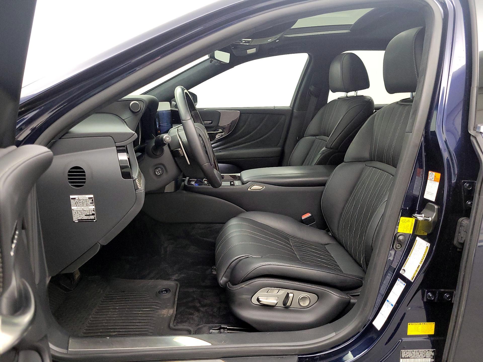 Thumbnail: 2021 Lexus LS - 11