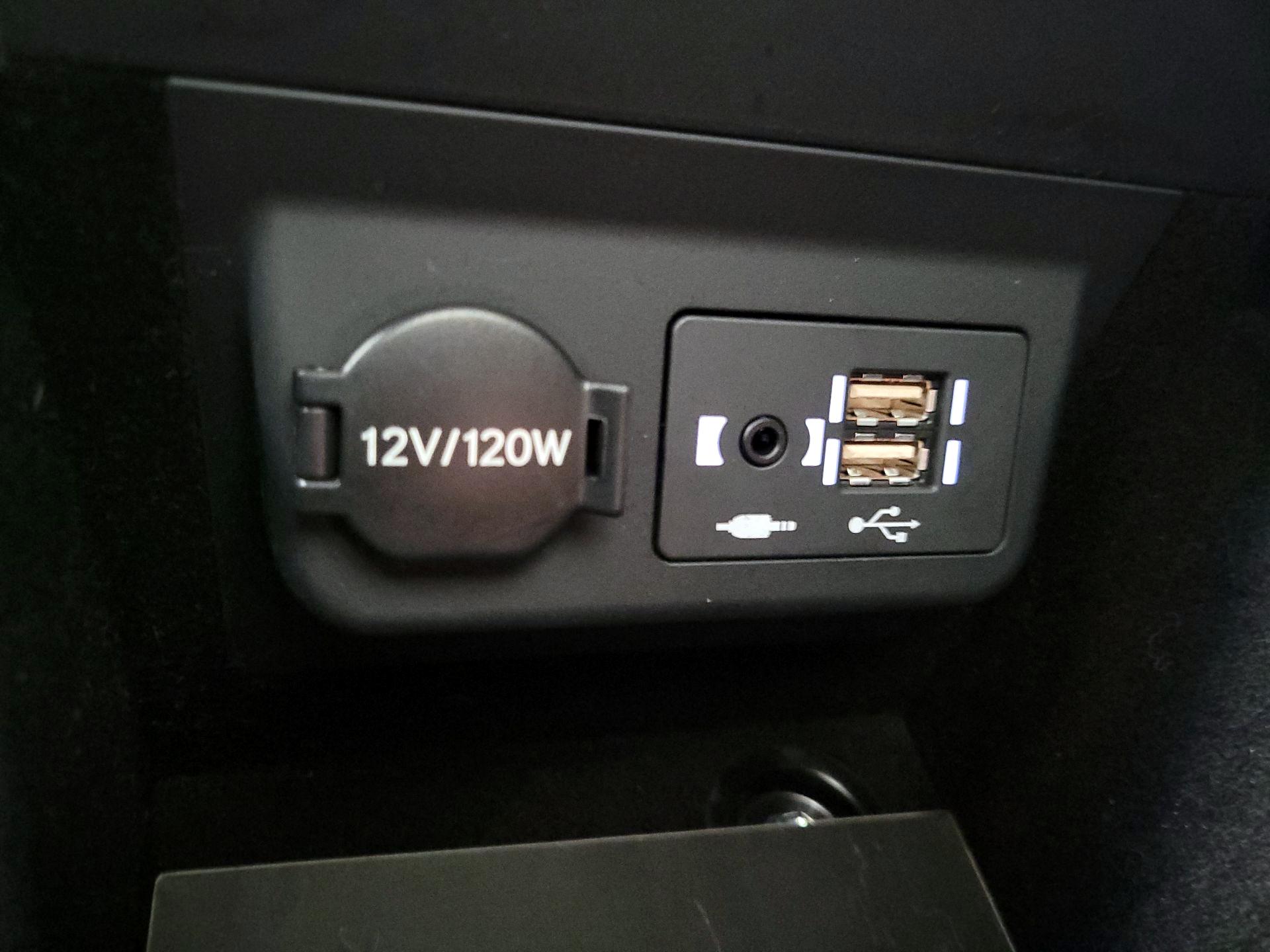 Thumbnail: 2021 Lexus LS - 19