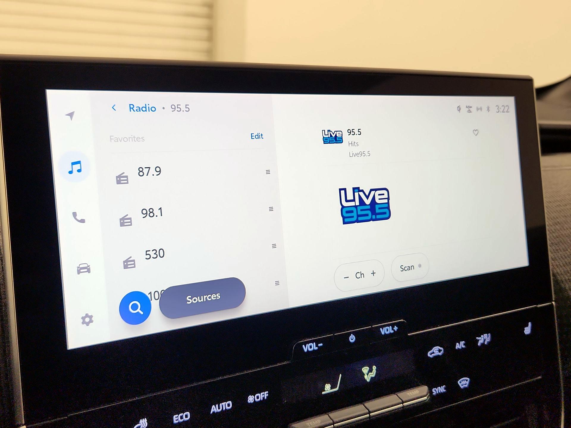 Thumbnail: 2023 Toyota bZ4X - 16