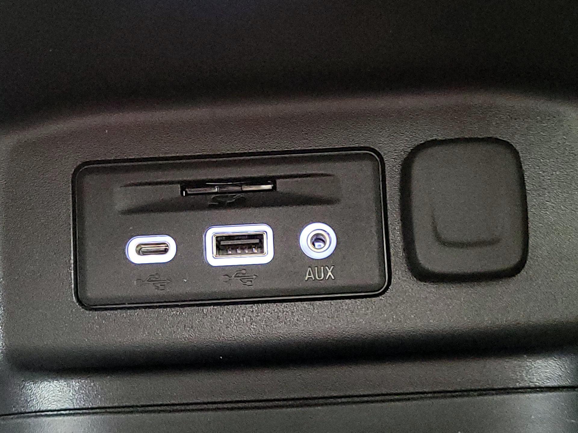 Thumbnail: 2023 Chevrolet Equinox - 19