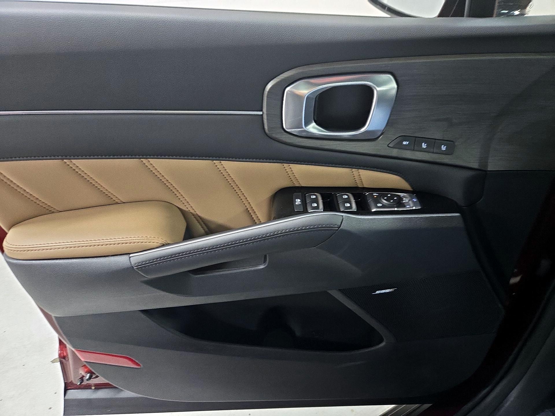 Thumbnail: 2025 Kia Sorento - 12