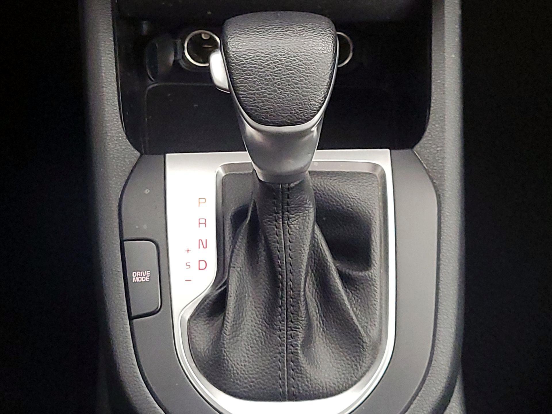 Thumbnail: 2022 Kia Forte - 17