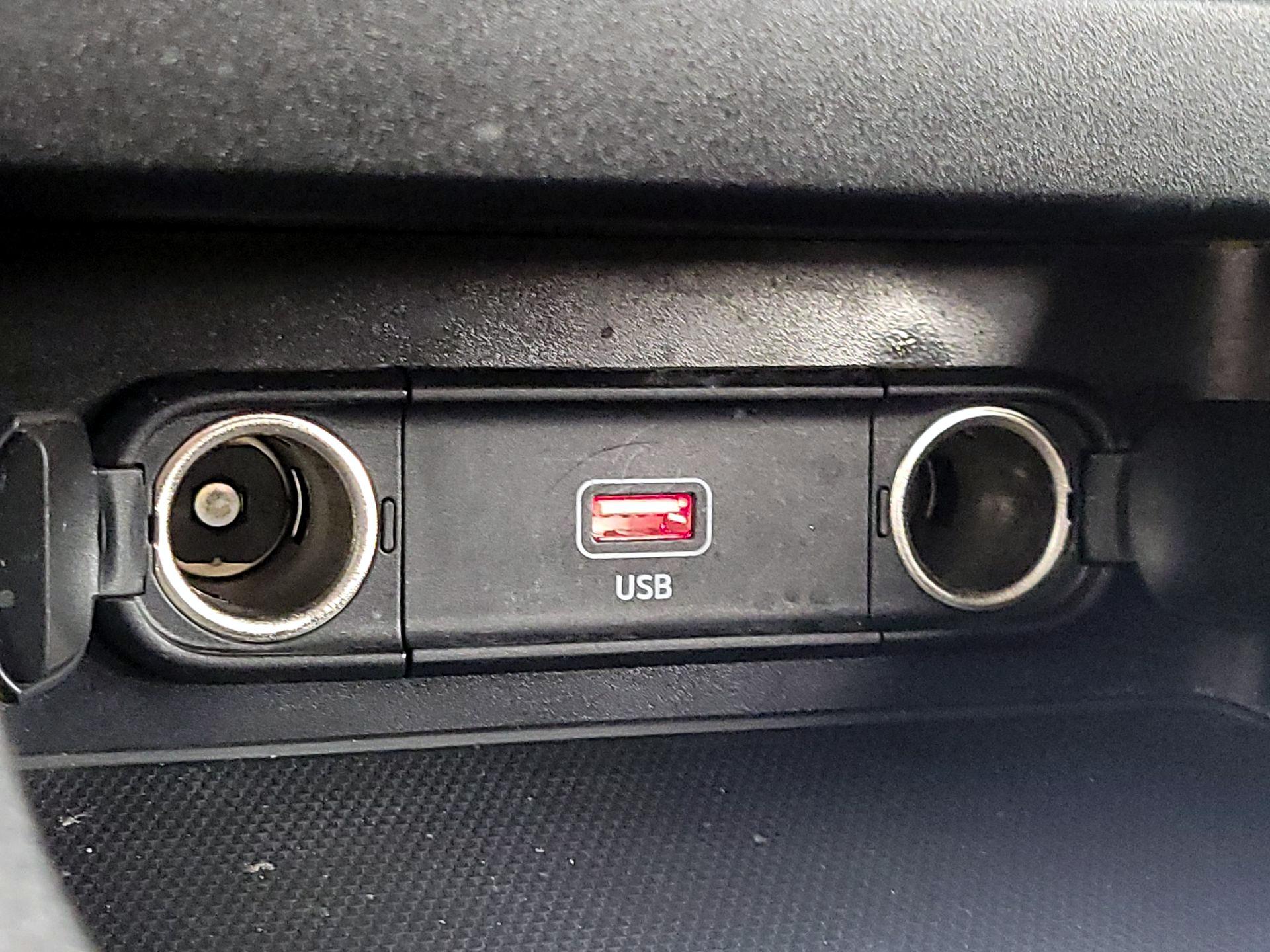 Thumbnail: 2022 Kia Forte - 18