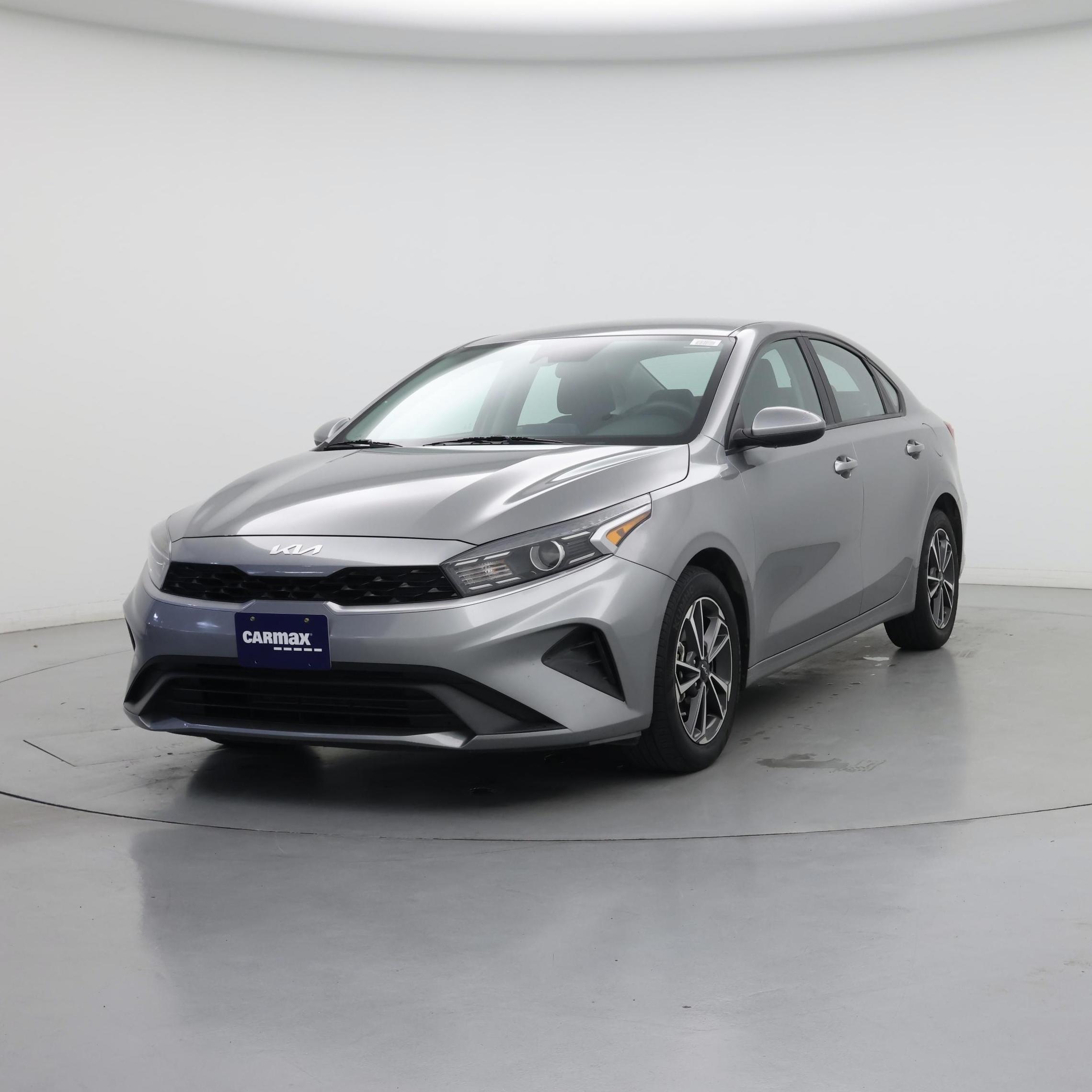 Thumbnail: 2022 Kia Forte - 4