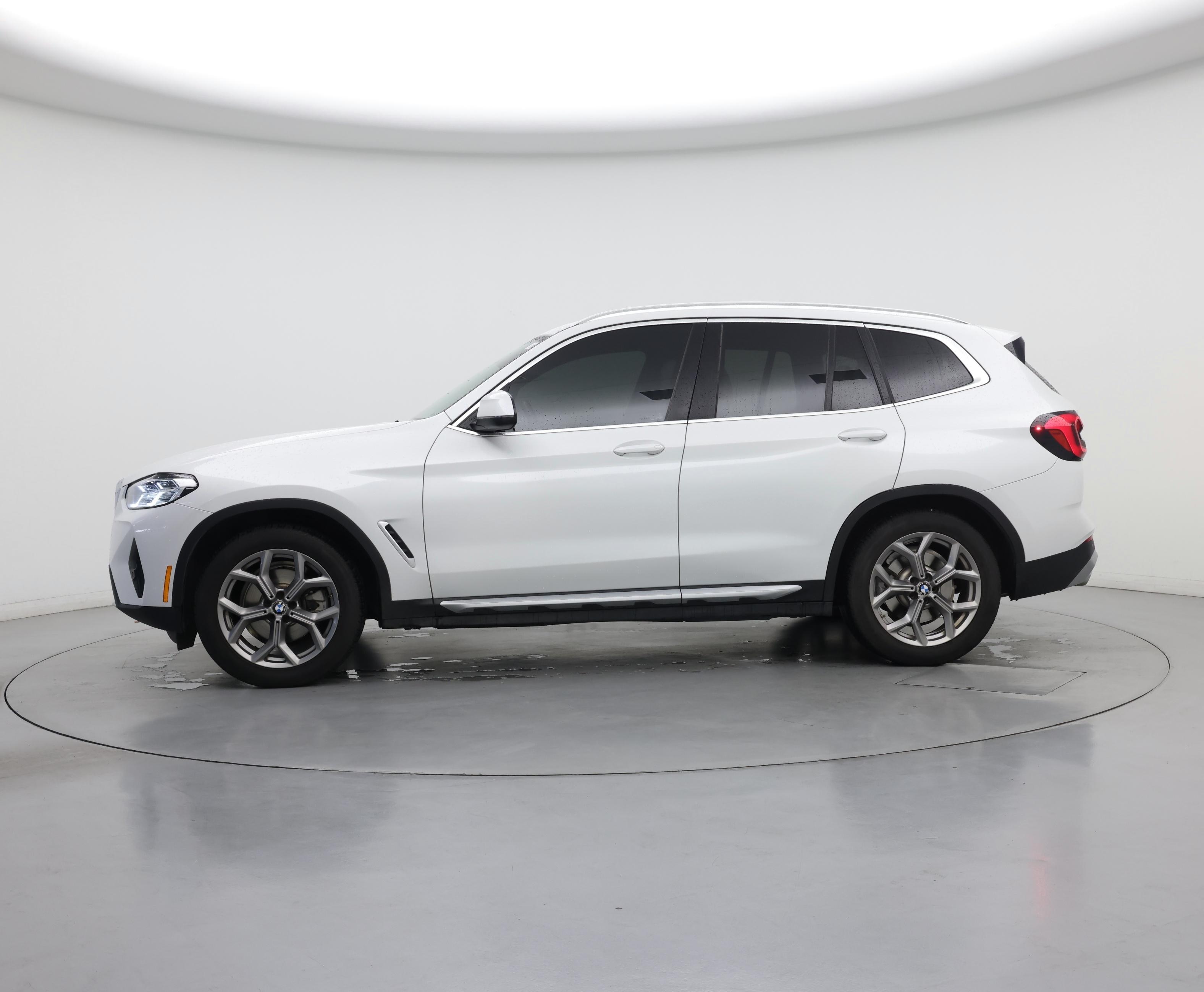 Thumbnail: 2022 BMW X3 - 3