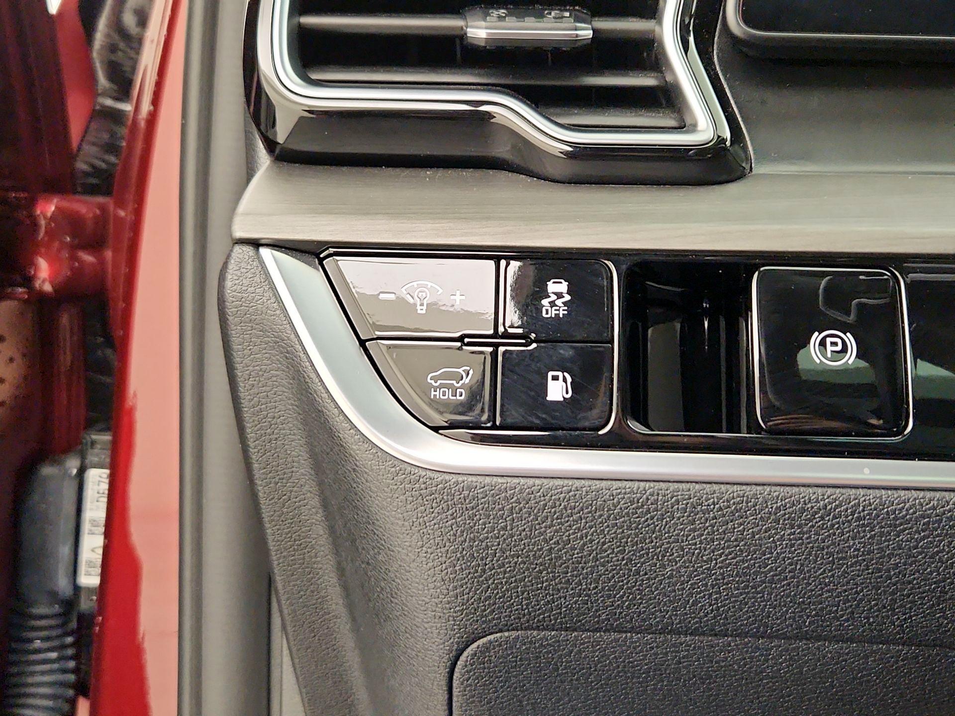 Thumbnail: 2025 Kia Sportage - 13