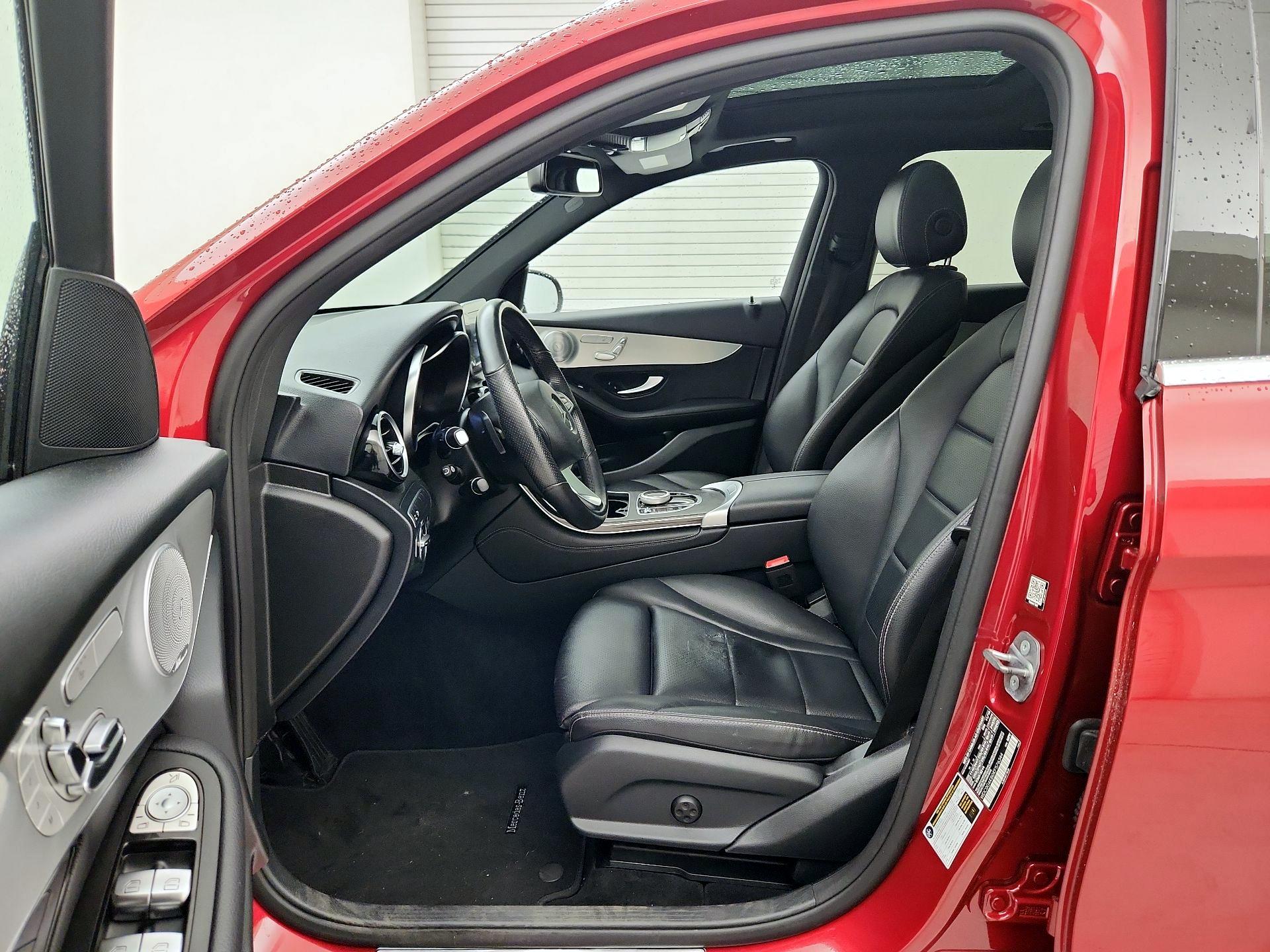 Thumbnail: 2019 Mercedes-Benz GLC - 11