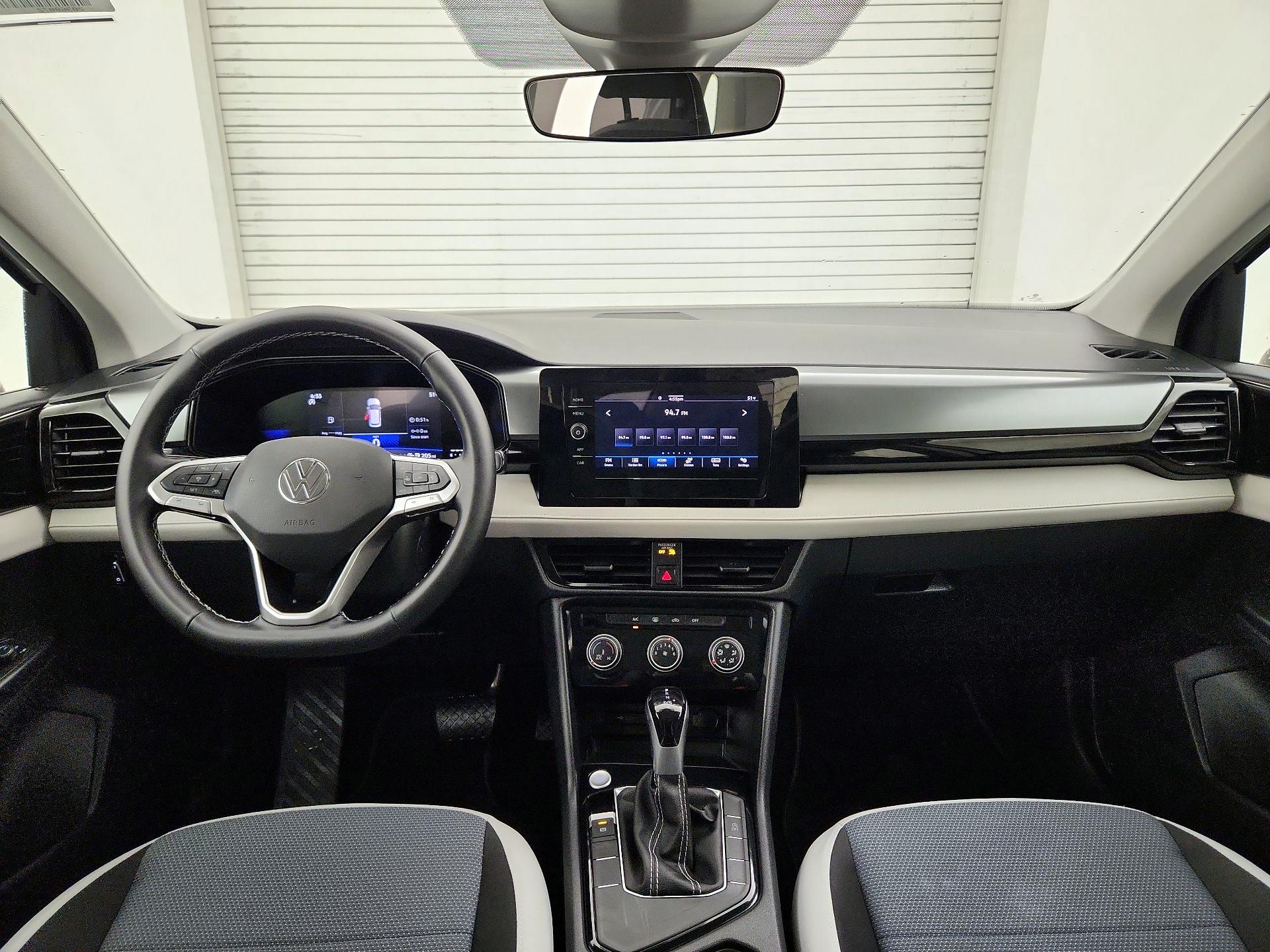 Thumbnail: 2025 Volkswagen Taos - 9