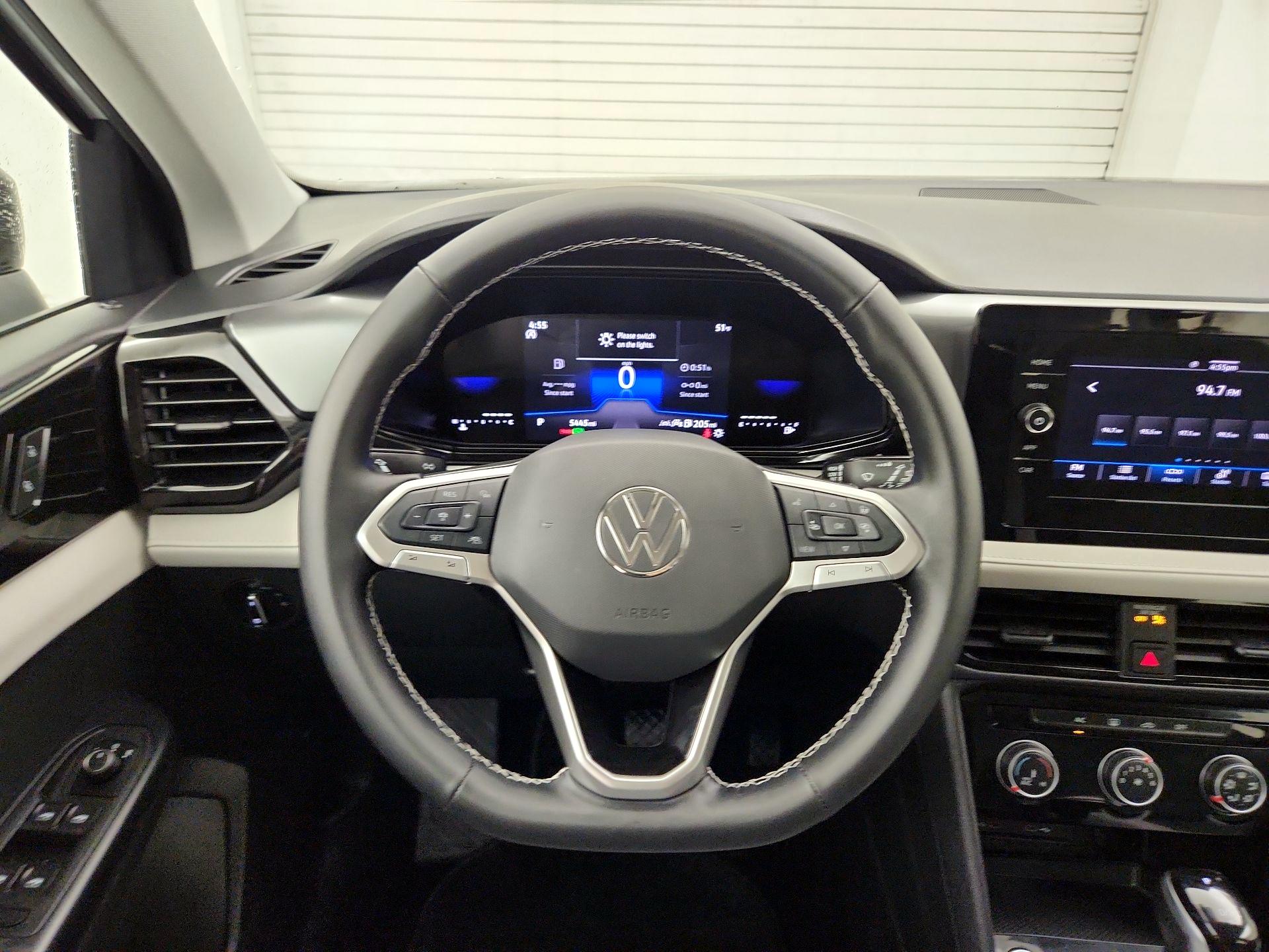 Thumbnail: 2025 Volkswagen Taos - 10