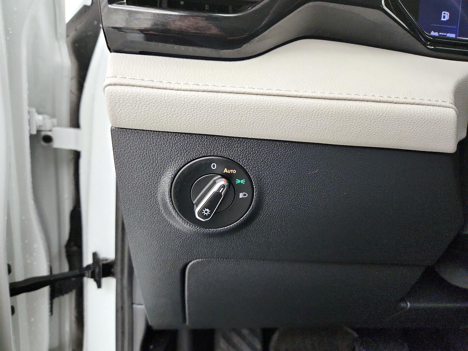 Thumbnail: 2025 Volkswagen Taos - 13