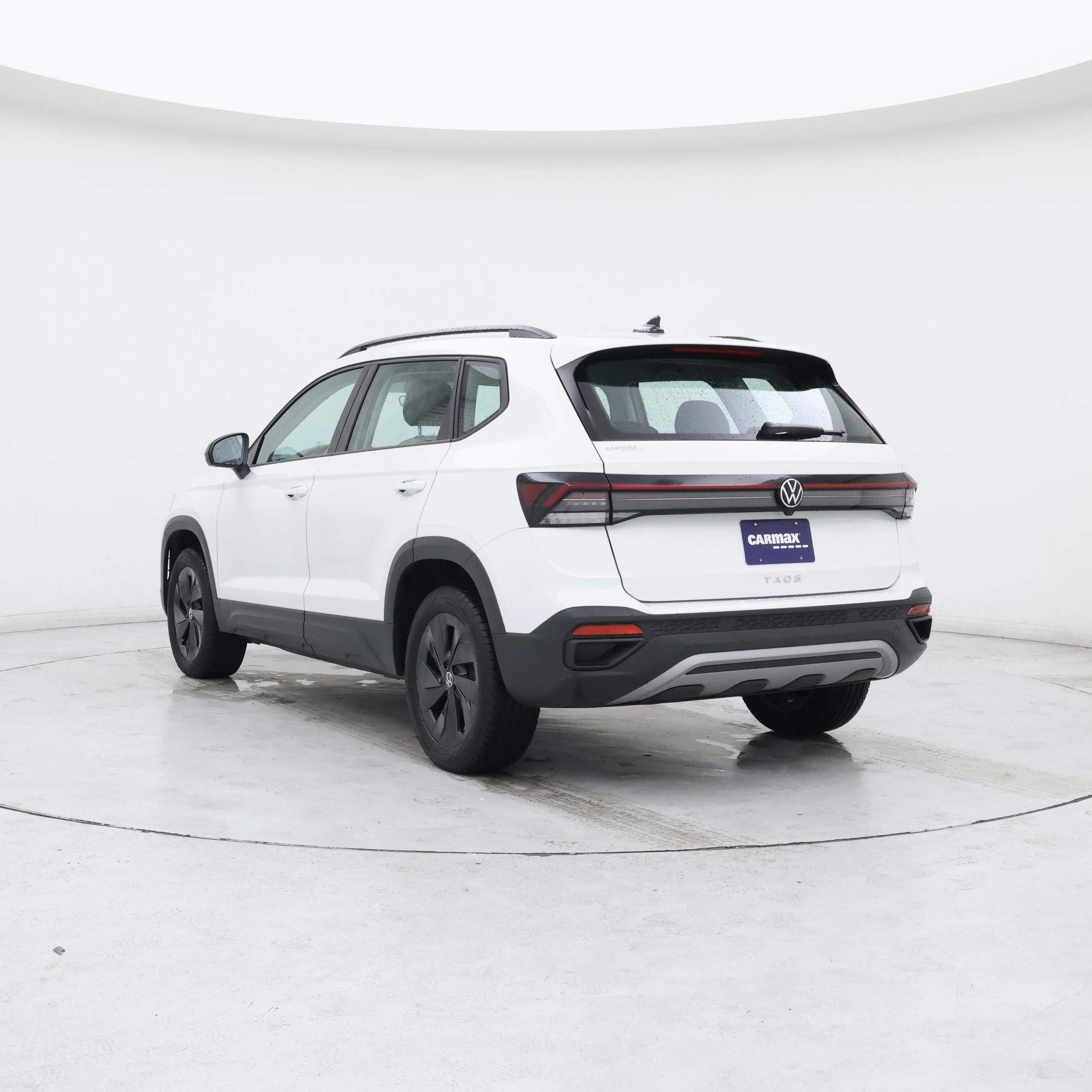 Thumbnail: 2025 Volkswagen Taos - 2