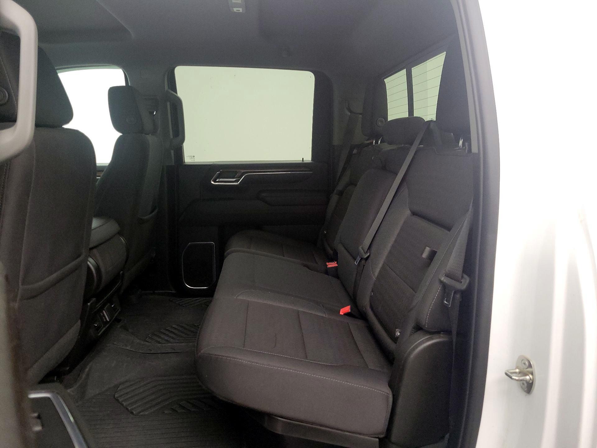 Thumbnail: 2024 Chevrolet Silverado 3500 - 20