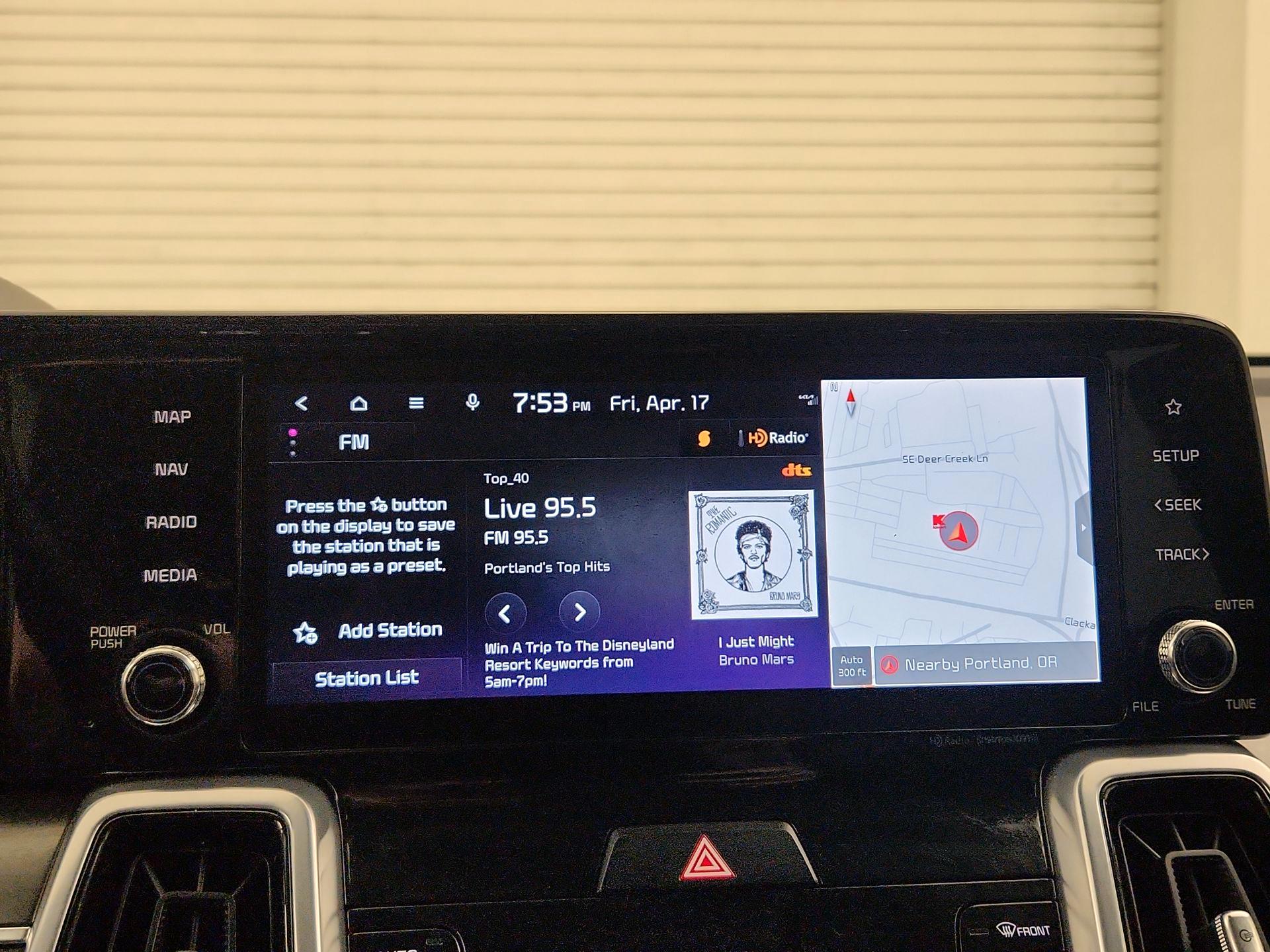 Thumbnail: 2023 Kia Sorento - 16