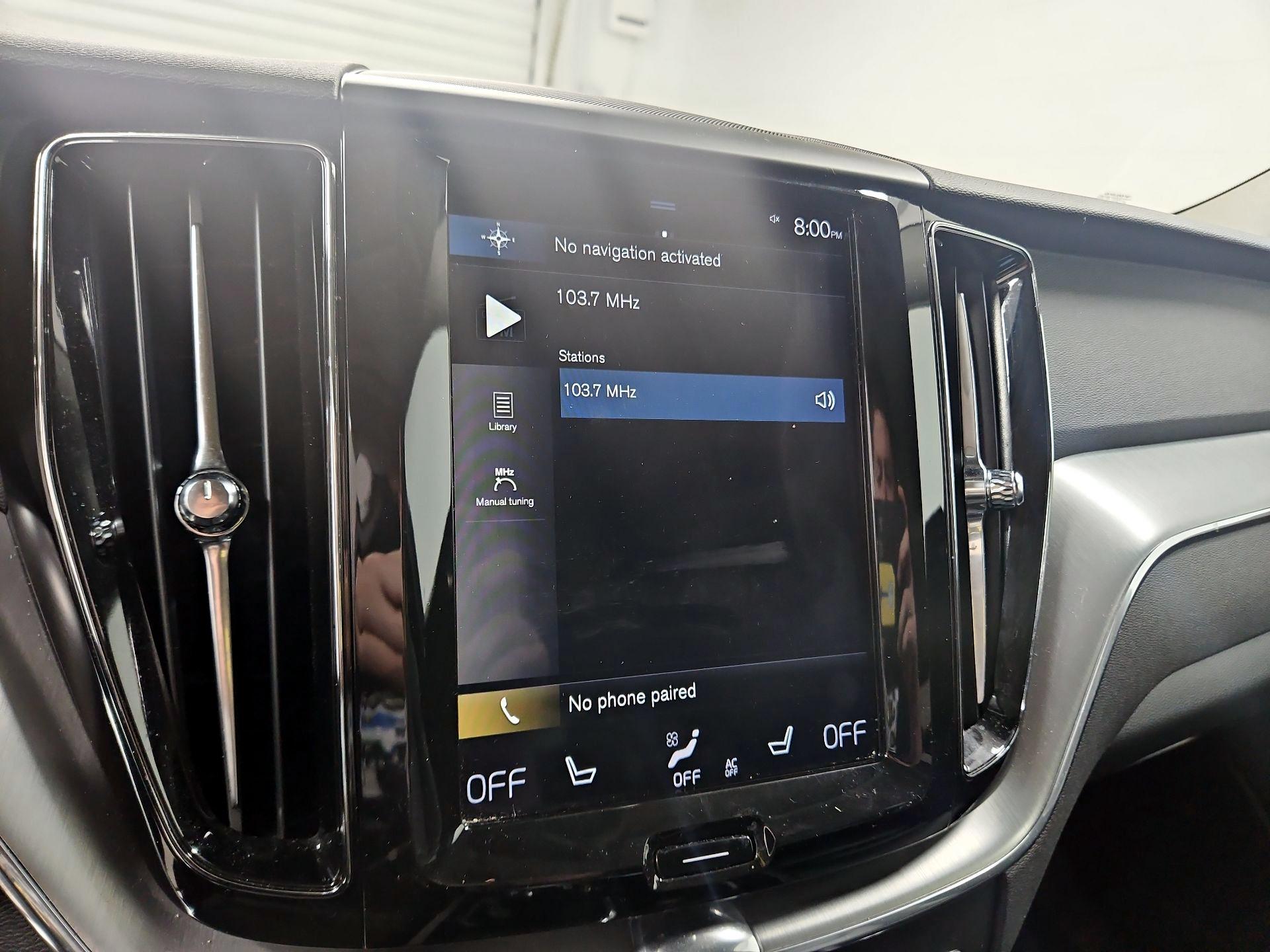 Thumbnail: 2018 Volvo XC60 - 15