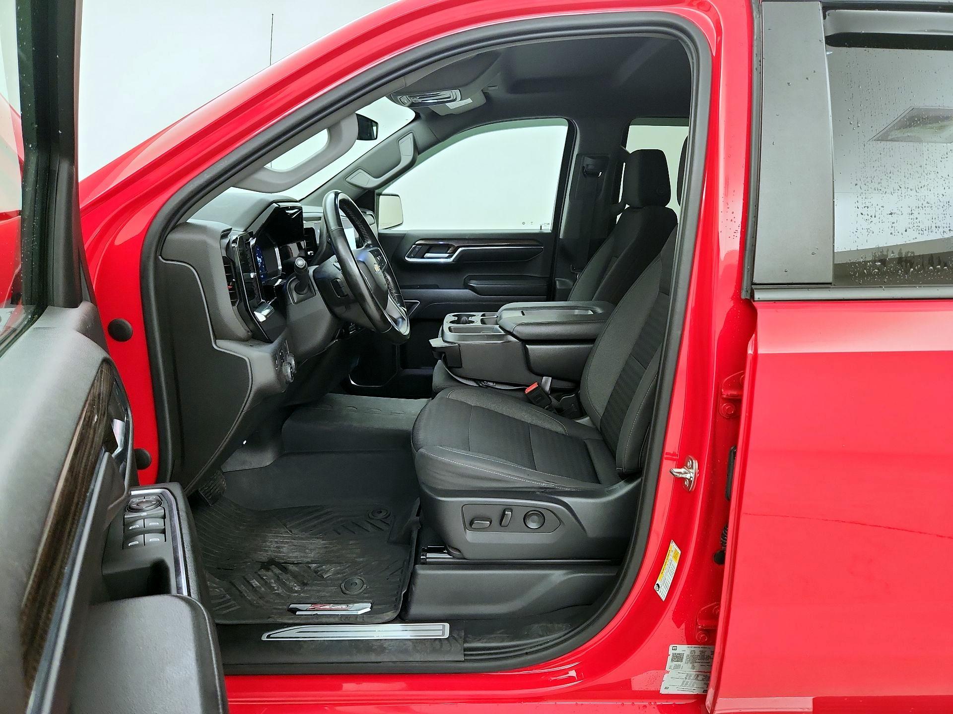 Thumbnail: 2023 Chevrolet Silverado 1500 - 11