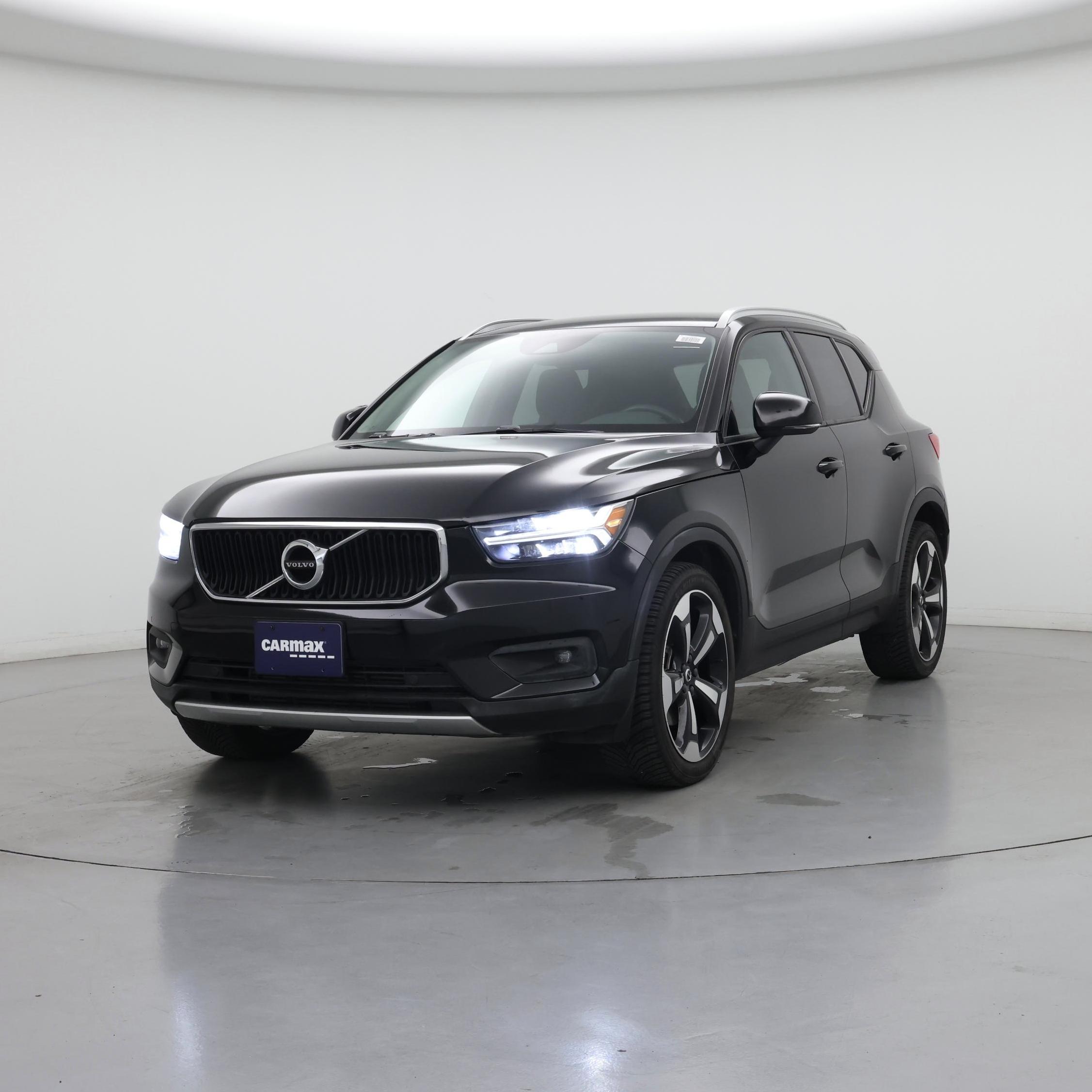 Thumbnail: 2021 Volvo XC40 - 4