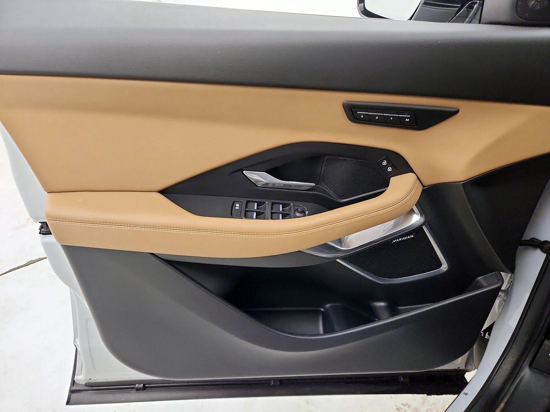 Thumbnail: 2021 Jaguar E-Pace - 12