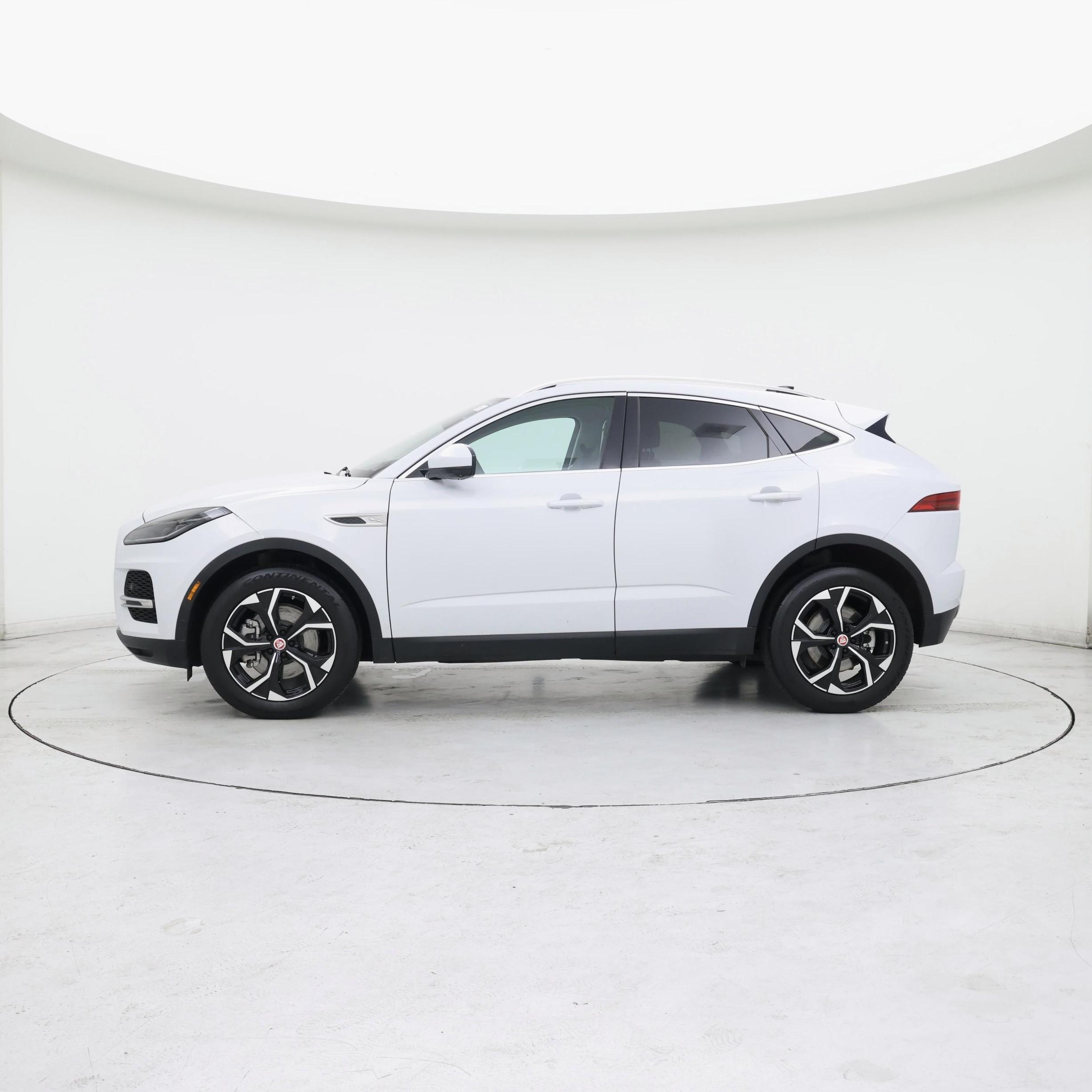 Thumbnail: 2021 Jaguar E-Pace - 3